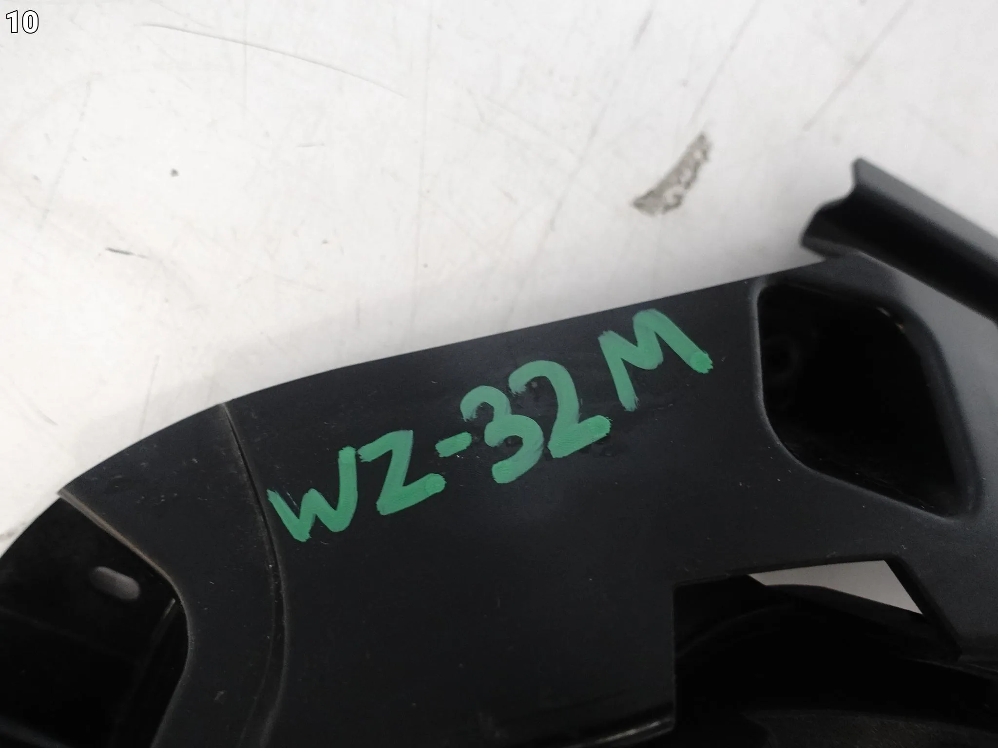 RENAULT CLIO VI X60 25- WZMOCNIENIE STELAŻ RAMKA POD GRILL ATRAPĘ PRZÓD 215d471b9bfb6b543ae83288241674a0