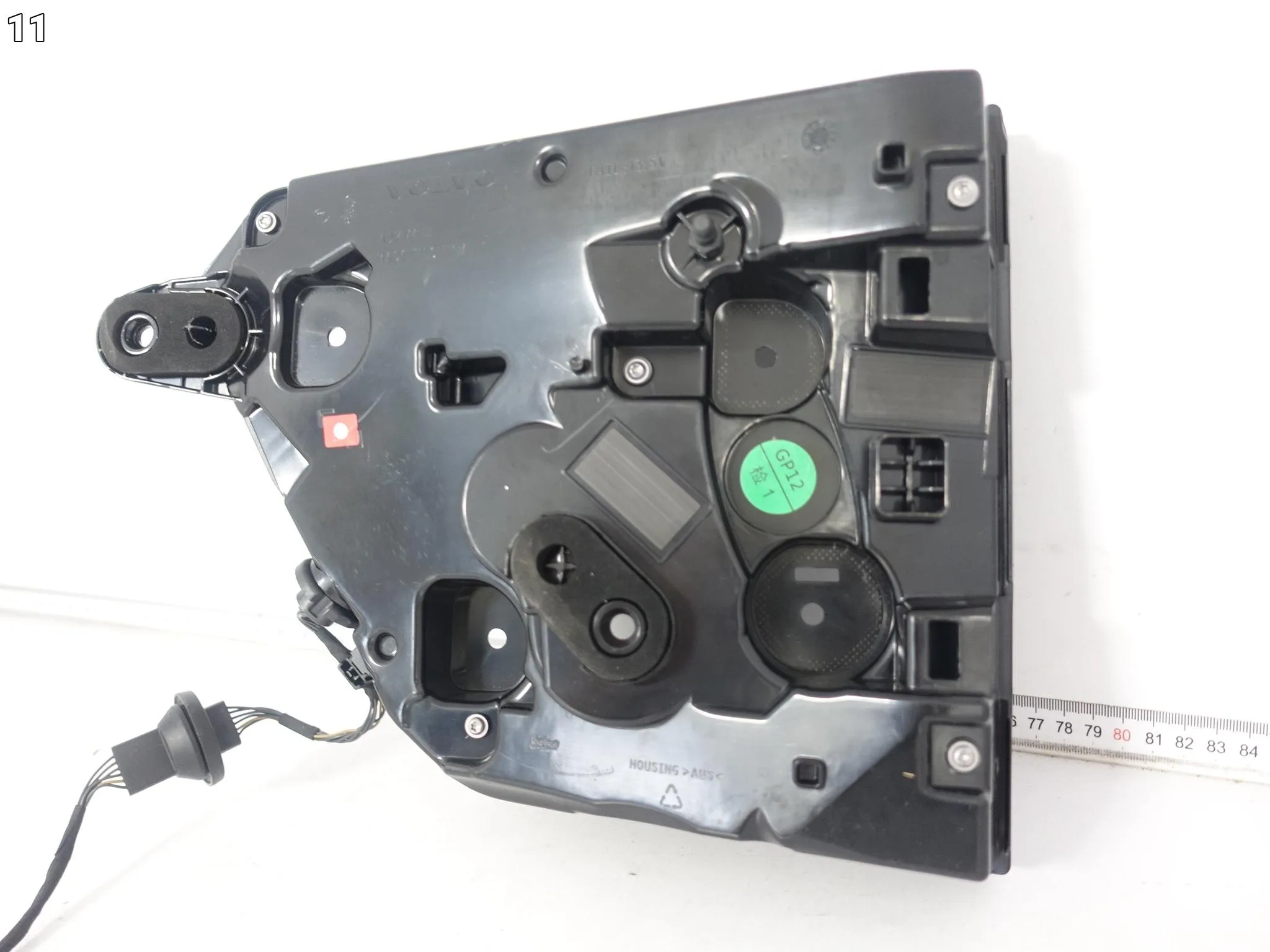 VOLVO ES90 V551 25- LAMPA LED LEWA WEWNĘTRZNA W KLAPĘ TYŁ EUROPA 69c40171e731487e41fc4c8fb3e37688