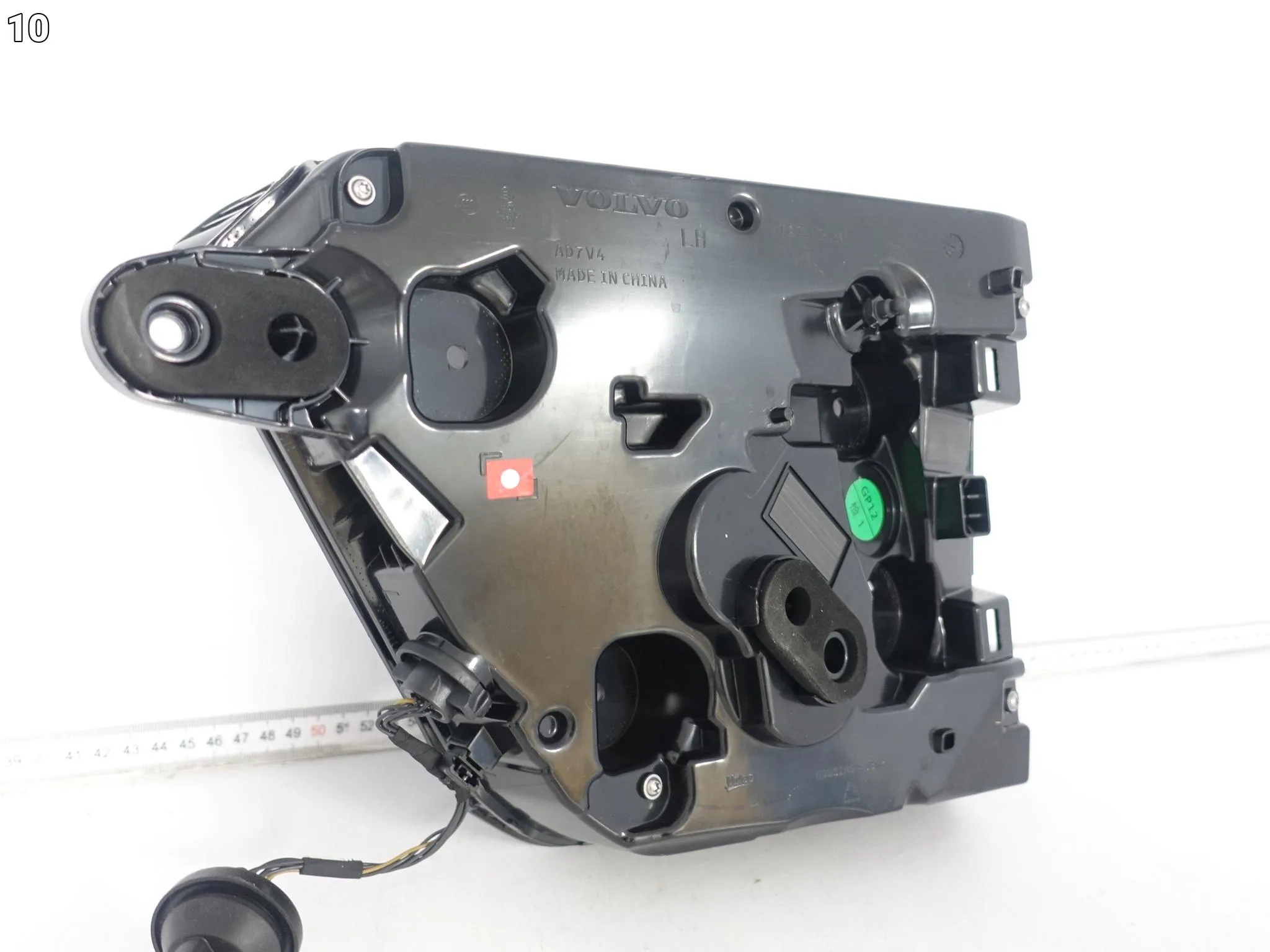 VOLVO ES90 V551 25- LAMPA LED LEWA WEWNĘTRZNA W KLAPĘ TYŁ EUROPA 244c59a9e088a6a5d76c1fda5c4d0446
