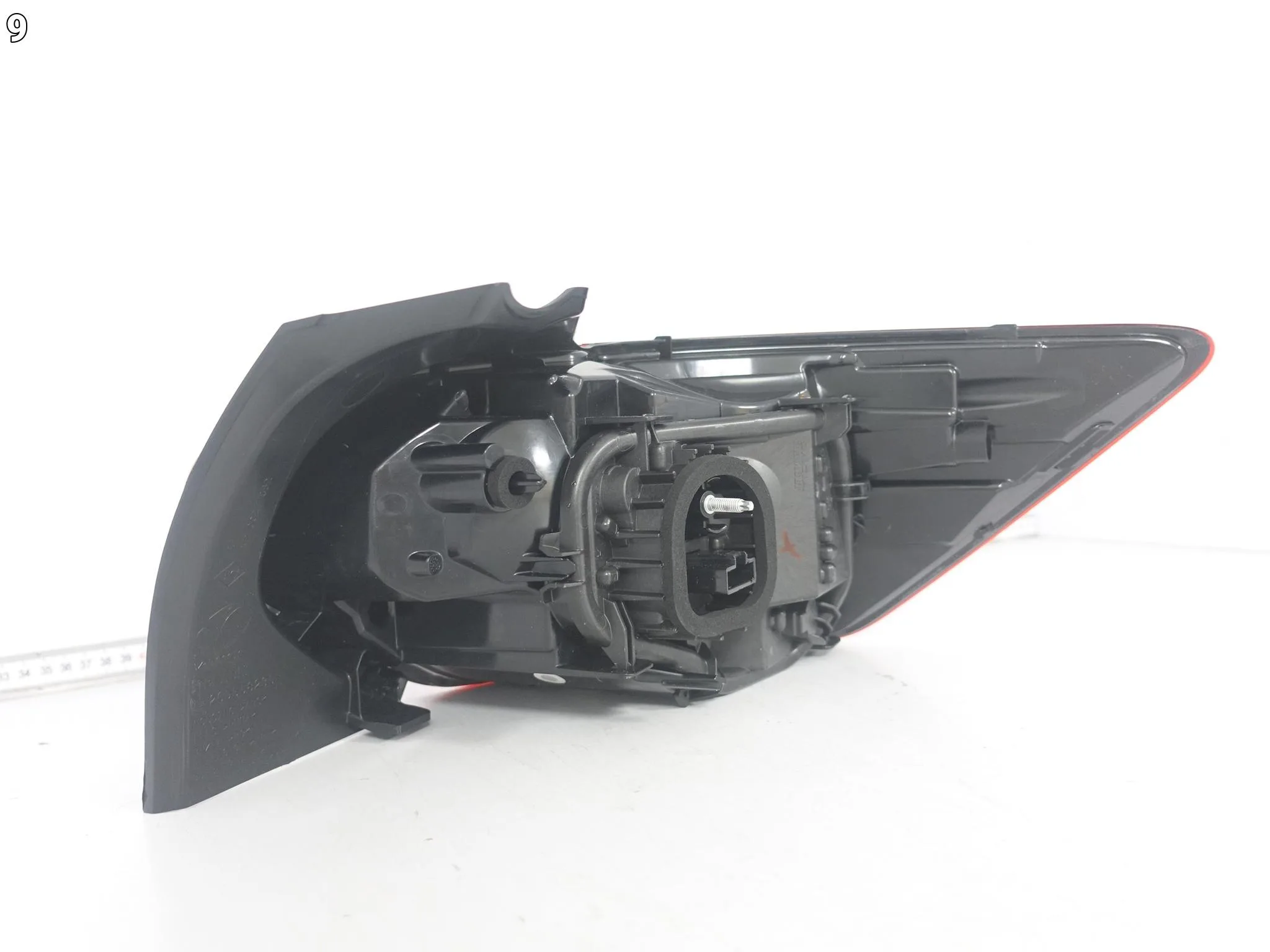 DACIA SANDERO III 3 BJI 20-25 LAMPA LED W BŁOTNIK LEWA TYŁ EUROPA 2618b7b12fe3e0e5c3341e2e9d243b5c