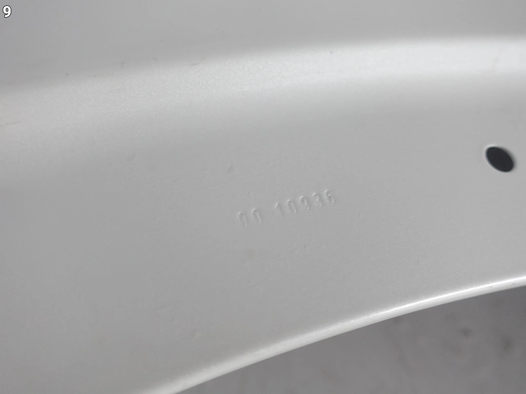 POLESTAR 3 III P519 24- BŁOTNIK FENDER LEWY PRZÓD 23234b37954c284017ba38bb28cfb437
