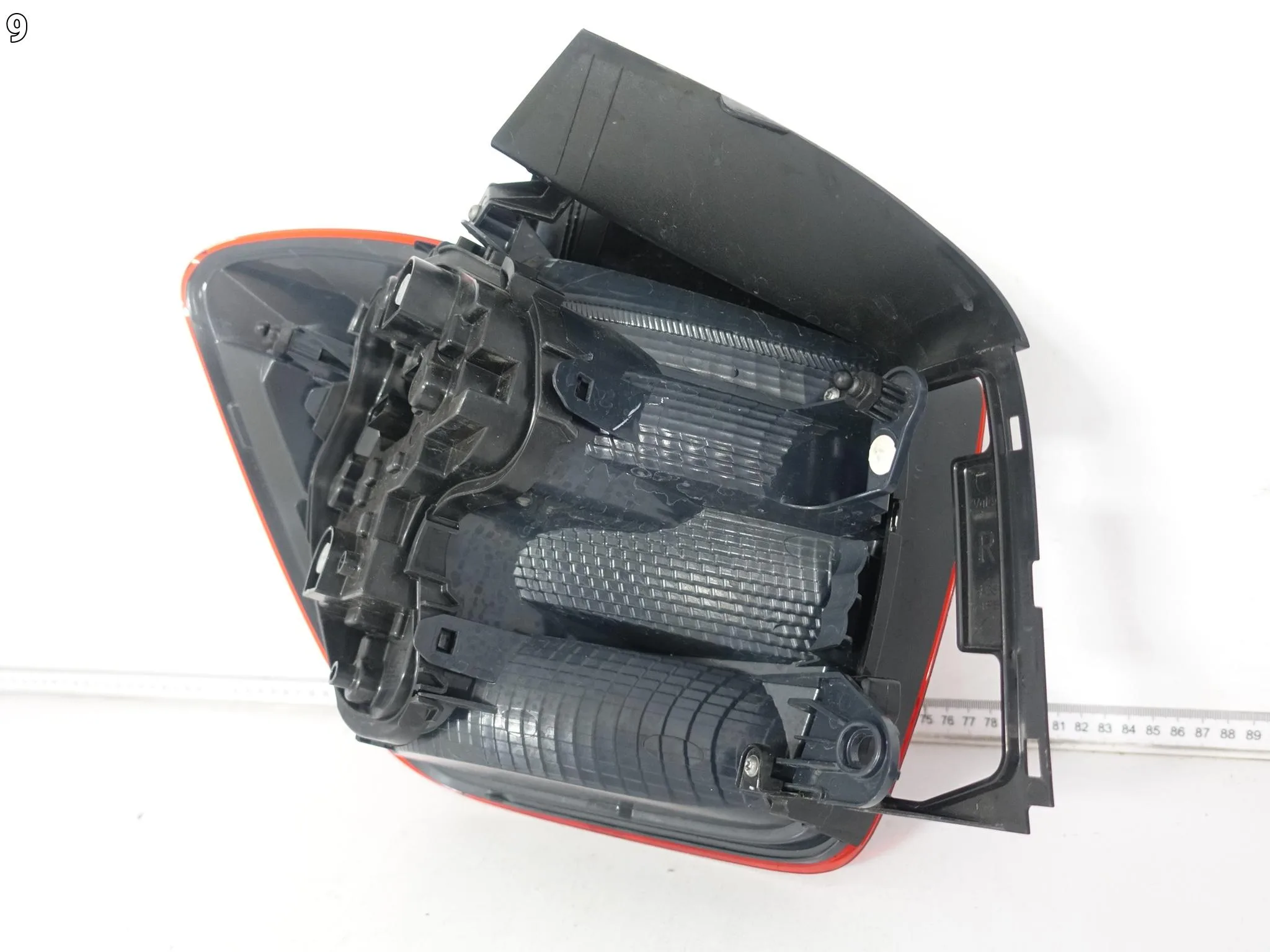 BMW 1 F20 F21 11-15 VFL LAMPA LED HIGH PRAWA W BŁOTNIK TYŁ EUROPA 9d7cddfaa318d54b853f107e9214554b