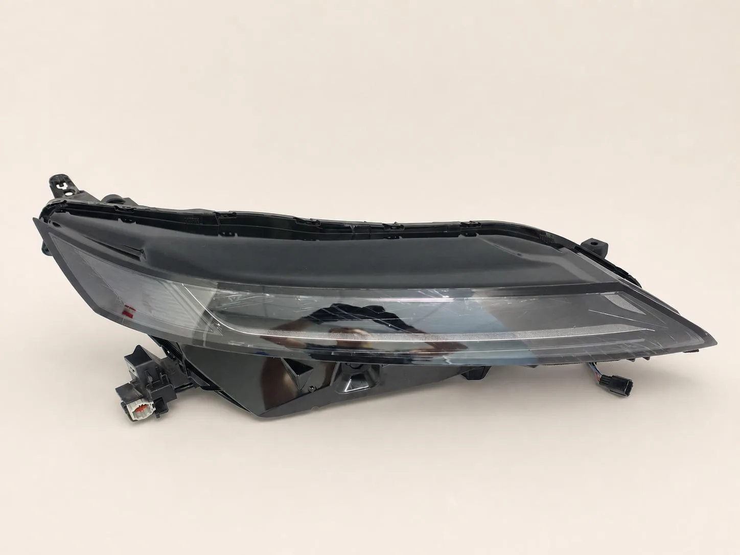 NISSAN ARIYA FE0 22-26 LAMPA FULL LED DRL PRAWA GÓRNA PRZÓD EUROPA 0e620a6afbecf666574fa6b5364fd9af