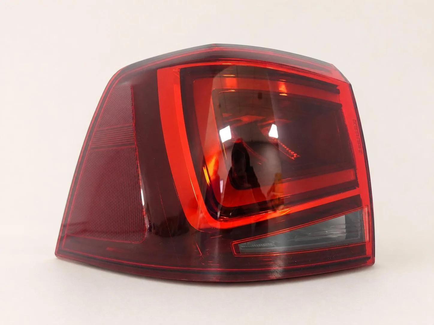 SEAT ALHAMBRA II 2 7N5 LIFT 15-20 LAMPA LED LEWA W BŁOTNIK TYŁ EUROPA 3f3ca11ed3e7ffeb24a19f4b3cf369a0