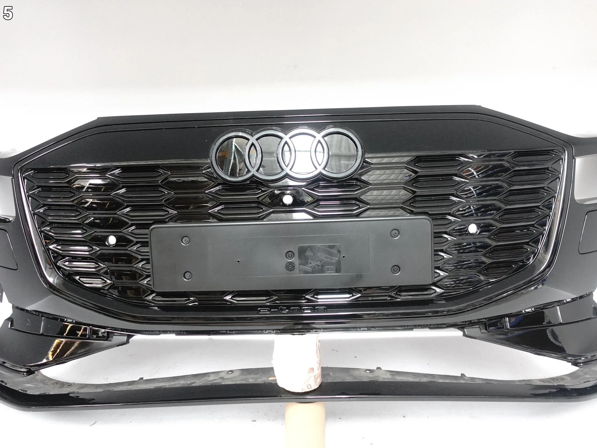 AUDI Q6 SQ6 E-TRON 85H S-LINE 23- ZDERZAK SPOILER GRILL ATRAPA (SPRYSKI/PDC bc6cda085ced3155e7ba4d989c9df6eb