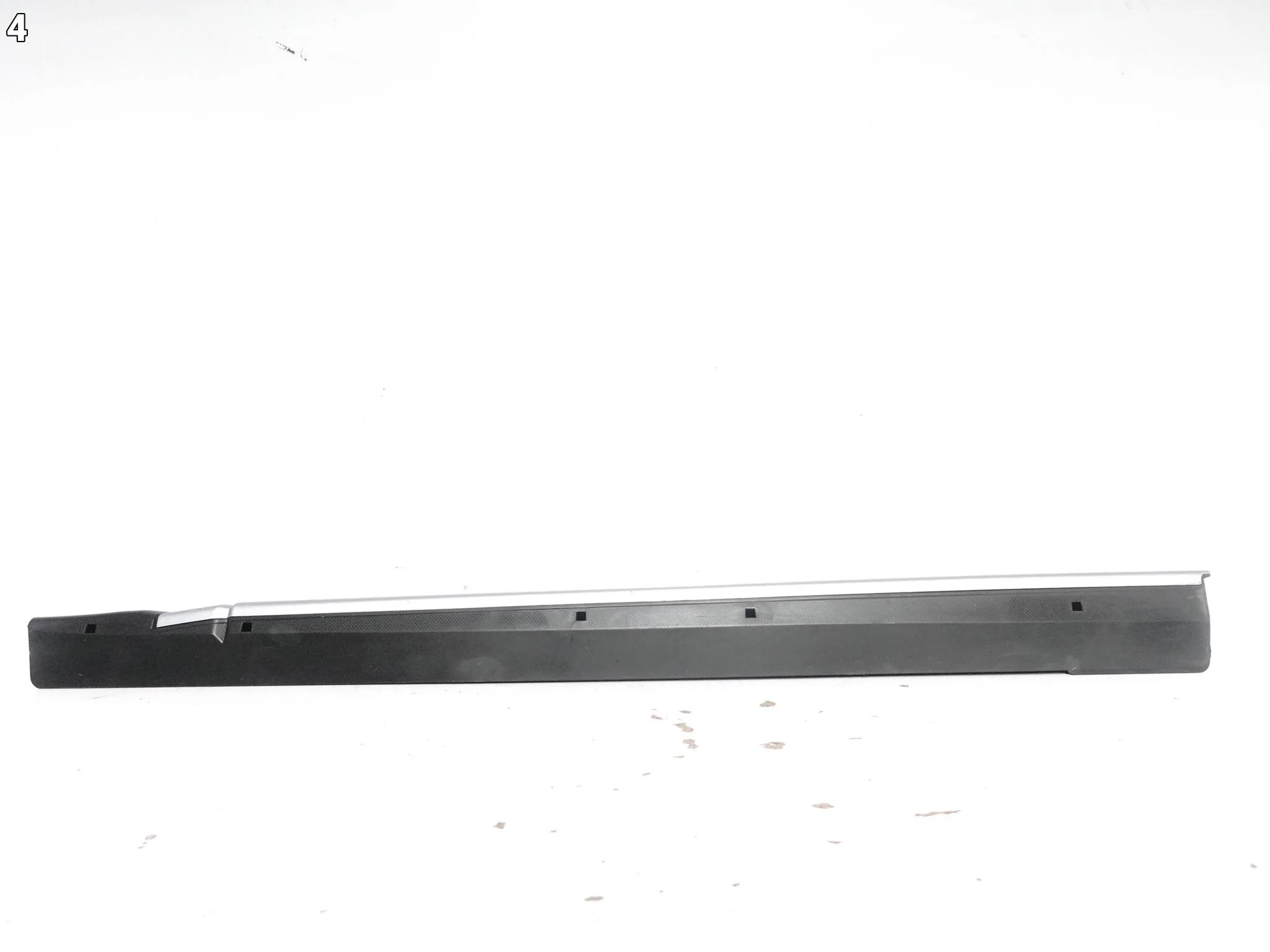 SUBARU FORESTER V 5 SK 18- LISTWA NAKŁADKA DOLNA NA DRZWI PRZÓD LEWA ORG ad78e890211d7b6a6f58d0f84e21be9c