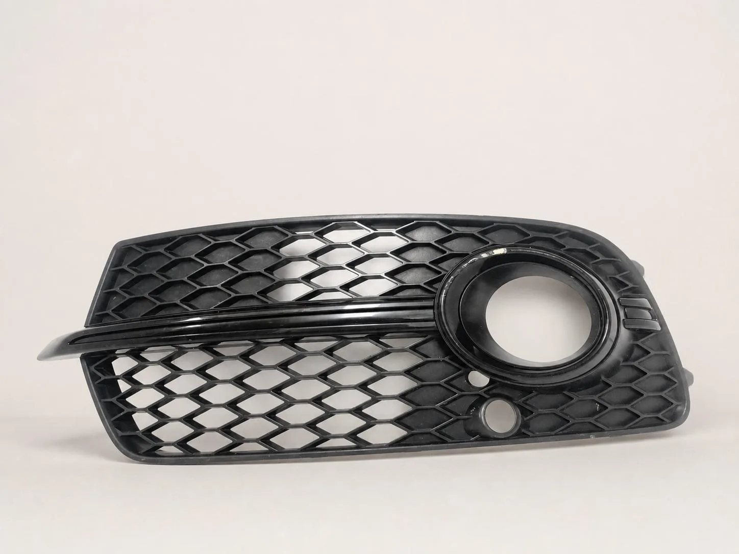 AUDI Q5 S-LINE 8R0 LIFT 12-16 KRATKA ATRAPA LISTWA W ZDERZAK PRZÓD LEWA ORG be3e522ce3262ffad8eff7a1e32033ce