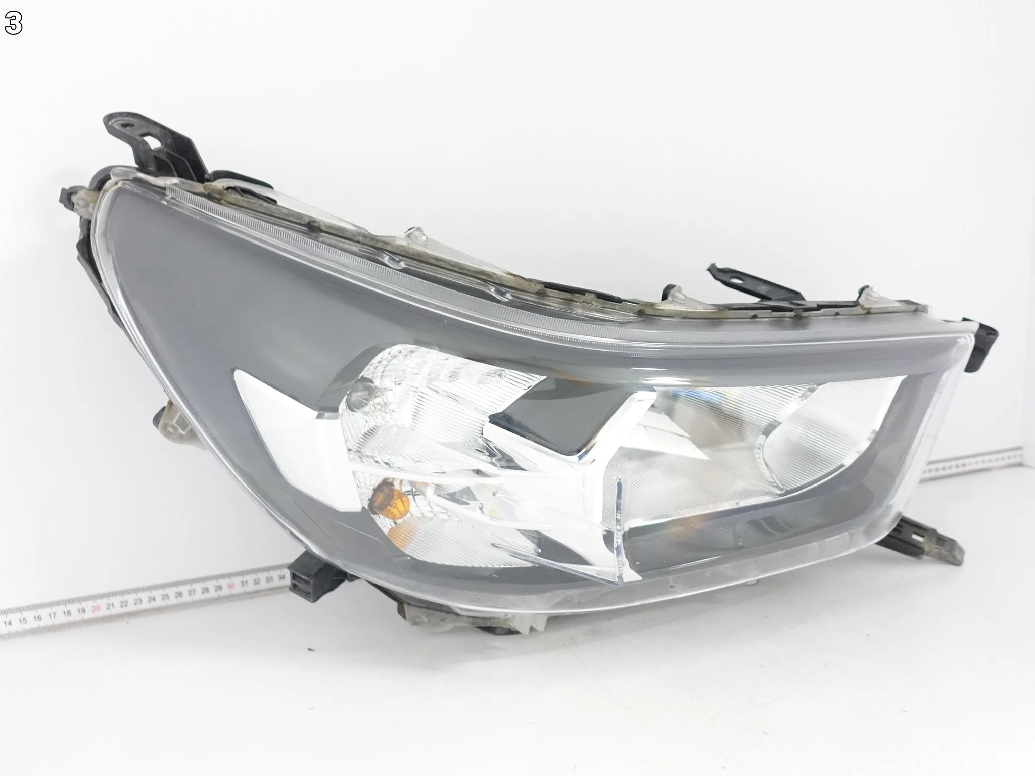 TOYOTA HILUX VIII 8 20-24 LIFT LAMPA PRAWA ZWYKŁA HALOGEN PRZÓD EUROPA 7555bbf04fd5251b7befca9ee655ea71