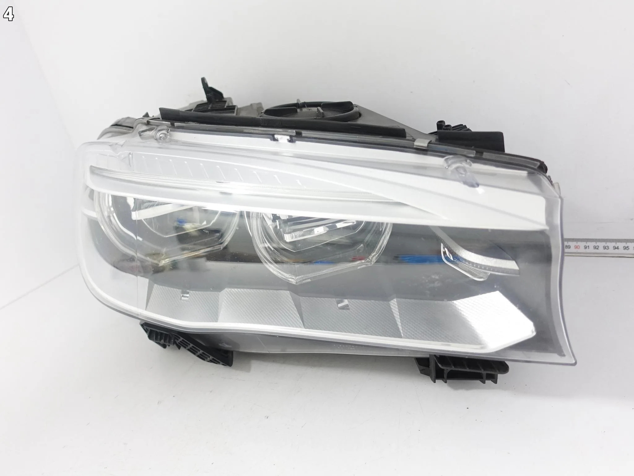 BMW X5 F15 X6 F16 F85 F86 X5M X6M FULL LED ADAPTIVE LAMPA PRAWA PRZÓD EU 83357f442762b3d6e0331f555992791f