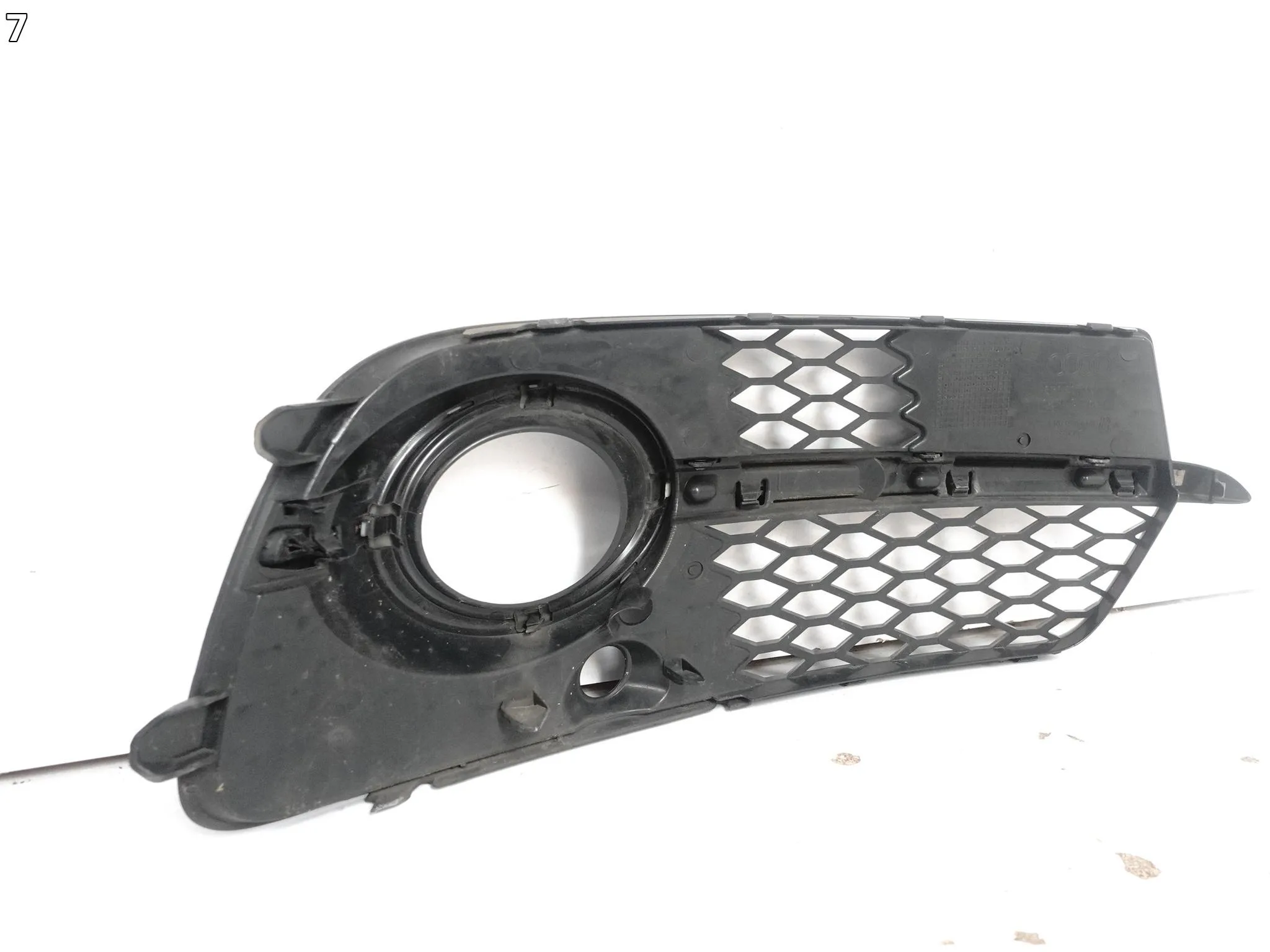 AUDI Q5 S-LINE 8R0 LIFT 12-16 KRATKA ATRAPA LISTWA W ZDERZAK PRZÓD LEWA ORG 9237627847b2a3a8861b177d31924edf