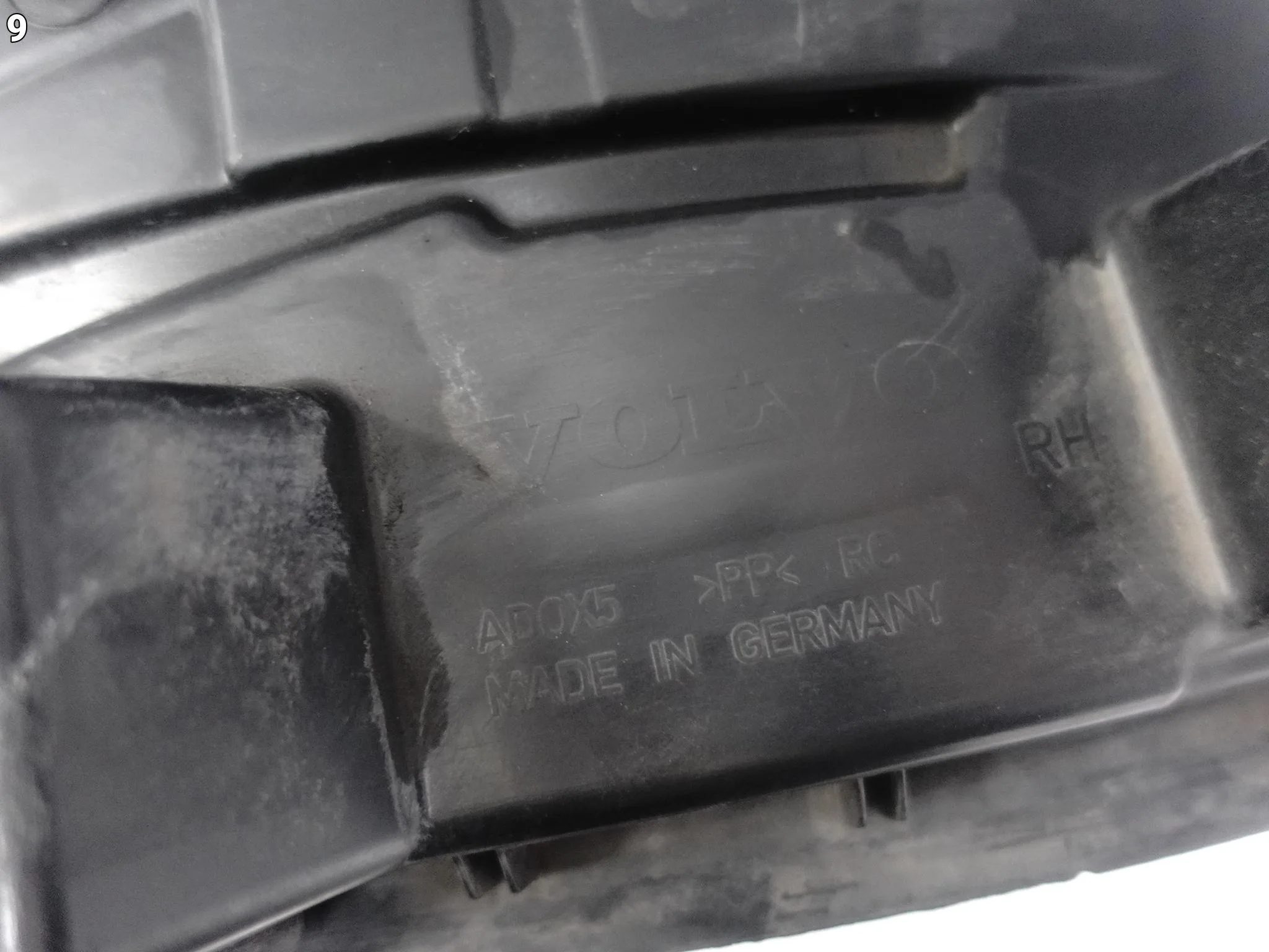 VOLVO XC90 II 16- NADKOLE OSŁONA POSZYCIE WNEKI KOŁA PRZÓD PRAWA ORYGINALNA 89bd463e1f4ddcf694131a5e25e5097c