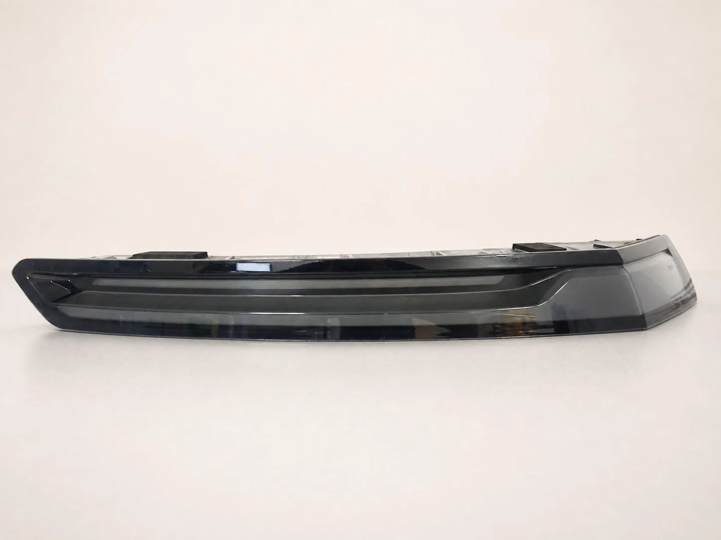 BMW iX I20 M60 SPORT M-PAKIET 21-25 LAMPA LED PRAWA TYŁ EUROPA 7429cde625b945f749b875ba5430a8ba