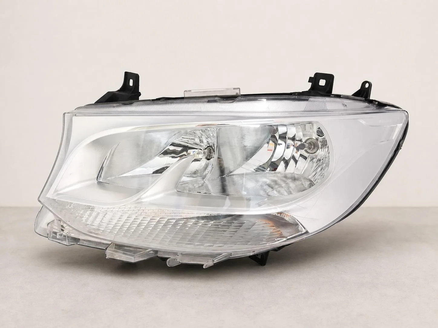 MERCEDES SPRINTER W910 W907 18- LAMPA HALOGEN ZWYKŁA H7 + H15 LEWA PRZÓD EU 0a5d7ffa524cfe8c0832b2b3be3c8f27