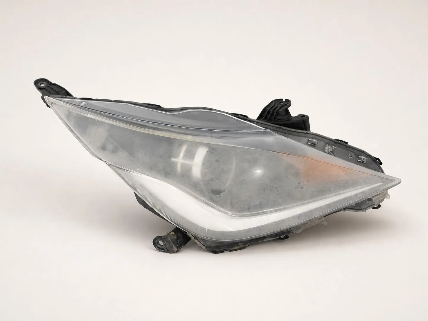 TOYOTA AYGO II 2 AB40 14-18 LAMPA PRAWA ZWYKŁA HALOGEN PRZÓD EUROPA f7b7988b95d5951f55051fd722eca5b6