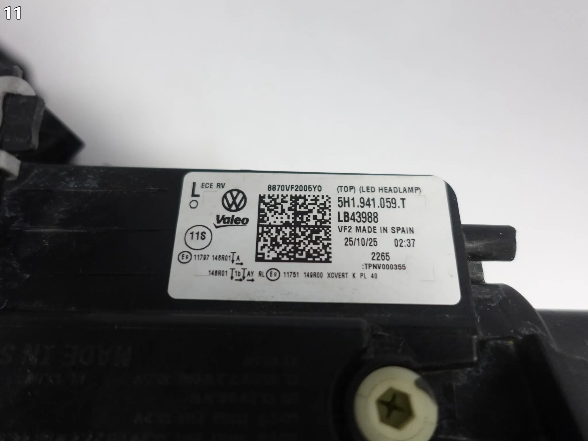 VW GOLF 8 VIII 5H1 R 24- LIFT LAMPA FULL LED IQ.LIGHT LEWA BLACK EUROPA 437d8bc54e6dc8a84b50c85b60e7f001