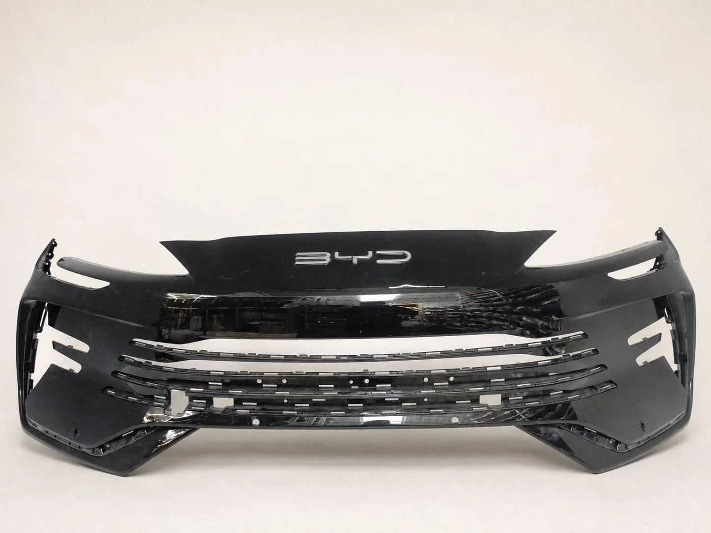 BYD SEAL U SONG PLUS SA3 DM-i 23- ZDERZAK BUMPER PRZÓD (PDC) 20bb770f30d09dea7049ef167ad42900