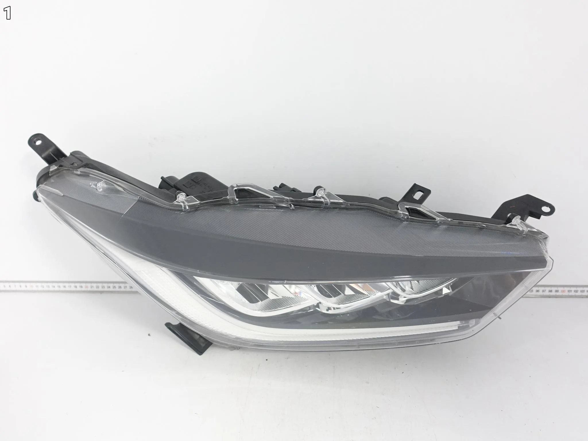 TOYOTA YARIS IV (4 GENERACJA) XP210 GR 20- LAMPA FULL LED PRAWA PRZÓD EU f7daec606c5c55975fb05cd0a44cc118