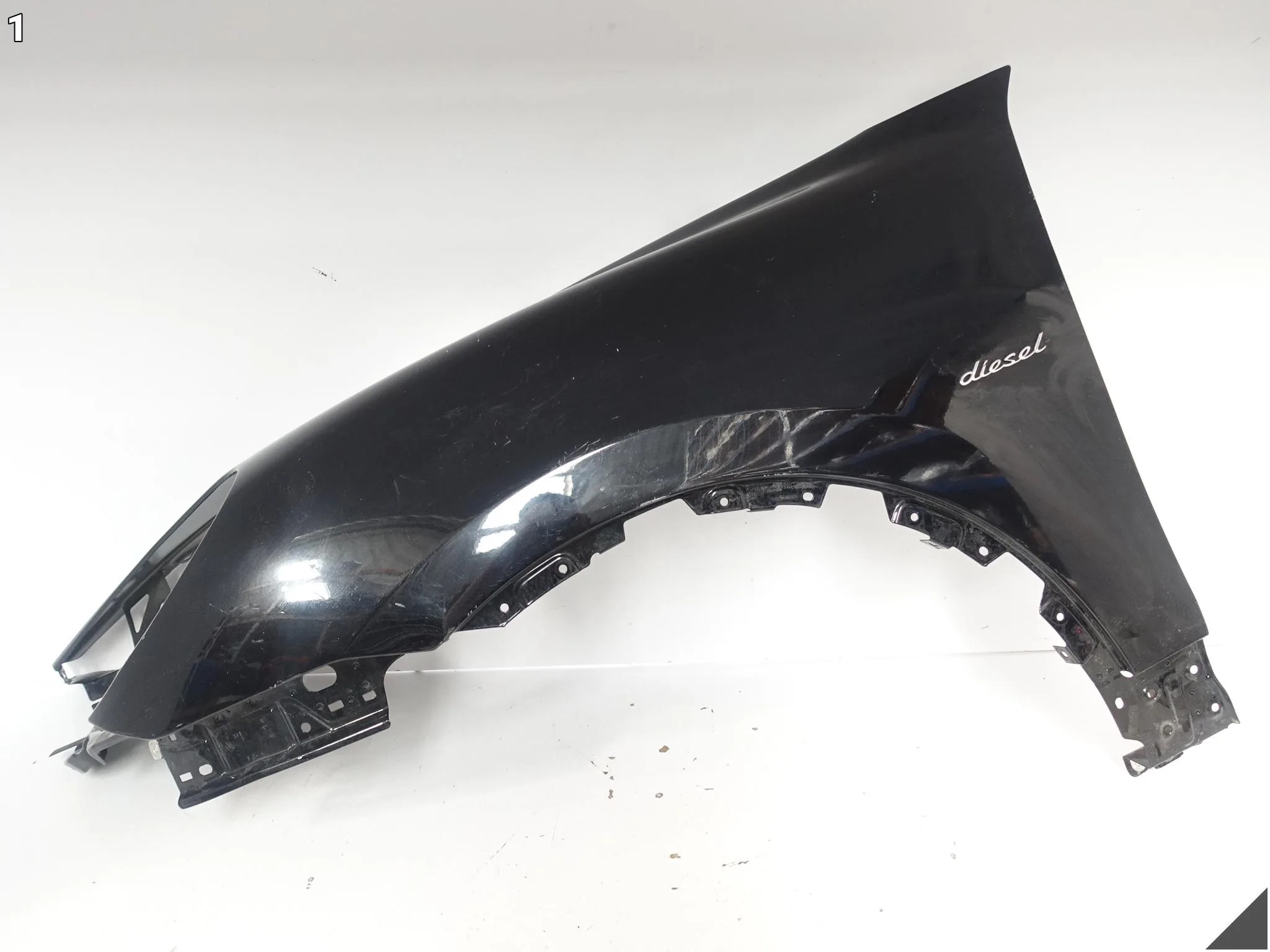 PORSCHE CAYENNE II 7P5 10-14 (PRZED LIFTEM) BŁOTNIK FENDER LEWY PRZÓD f3e83ecbfedfef2edaad25c323e44131