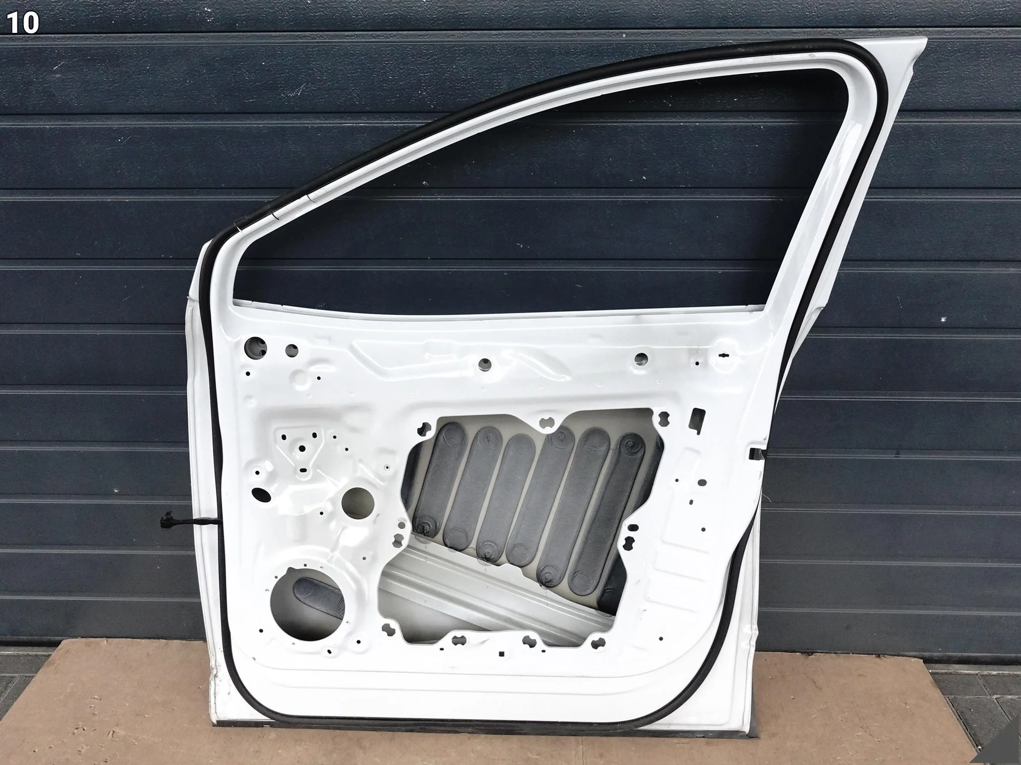 VW ID.4 ID4 E21 20- DRZWI DOOR PRZÓD PRAWE + LISTWA 310382e0590740afba16de46c051f81e