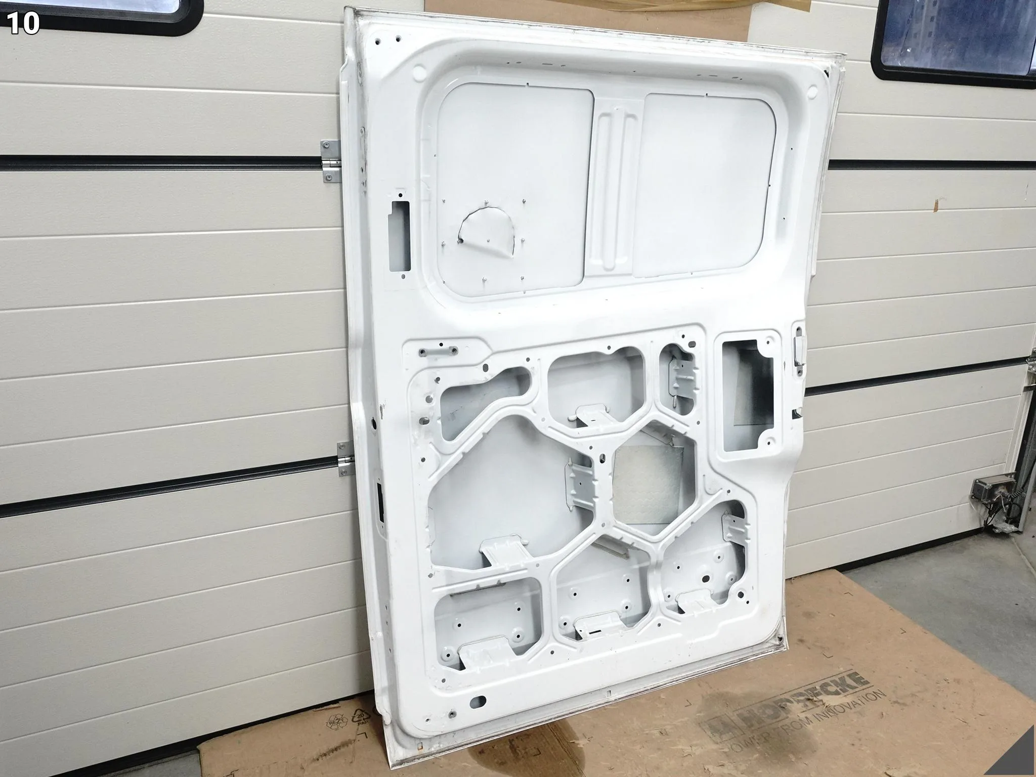 FORD TRANSIT TOURNEO CUSTOM LIFT 18-23 DRZWI PRZESUWNE BOCZNE PRAWE 64c1fc69805ef7a2603c92c68c1833cb