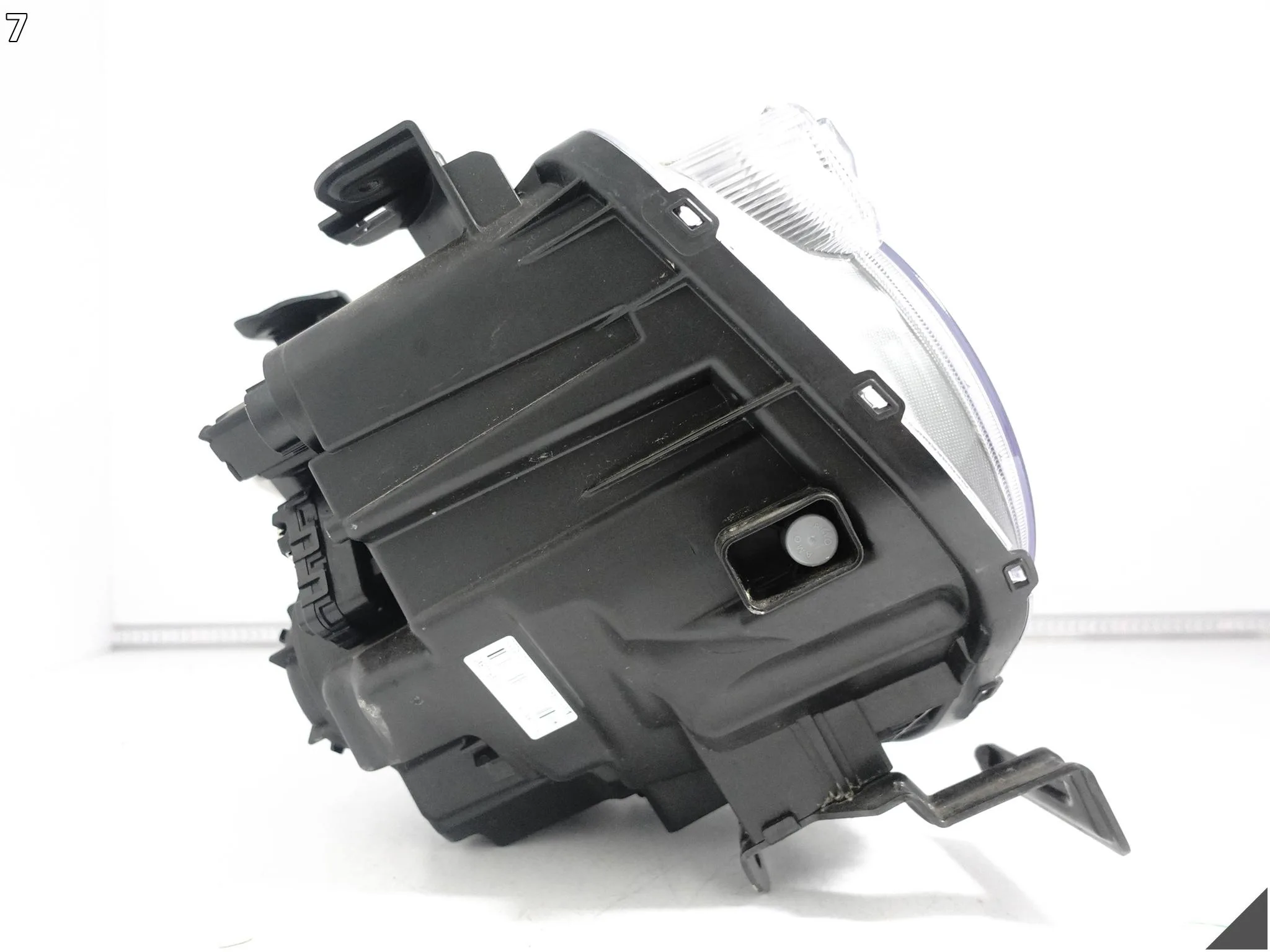 HYUNDAI INSTER AX1 EV 24- LAMPA ZWYKŁA HALOGEN + LED LEWA PRZÓD EUROPA 985069bfee30e7e5671795f56e1521b5