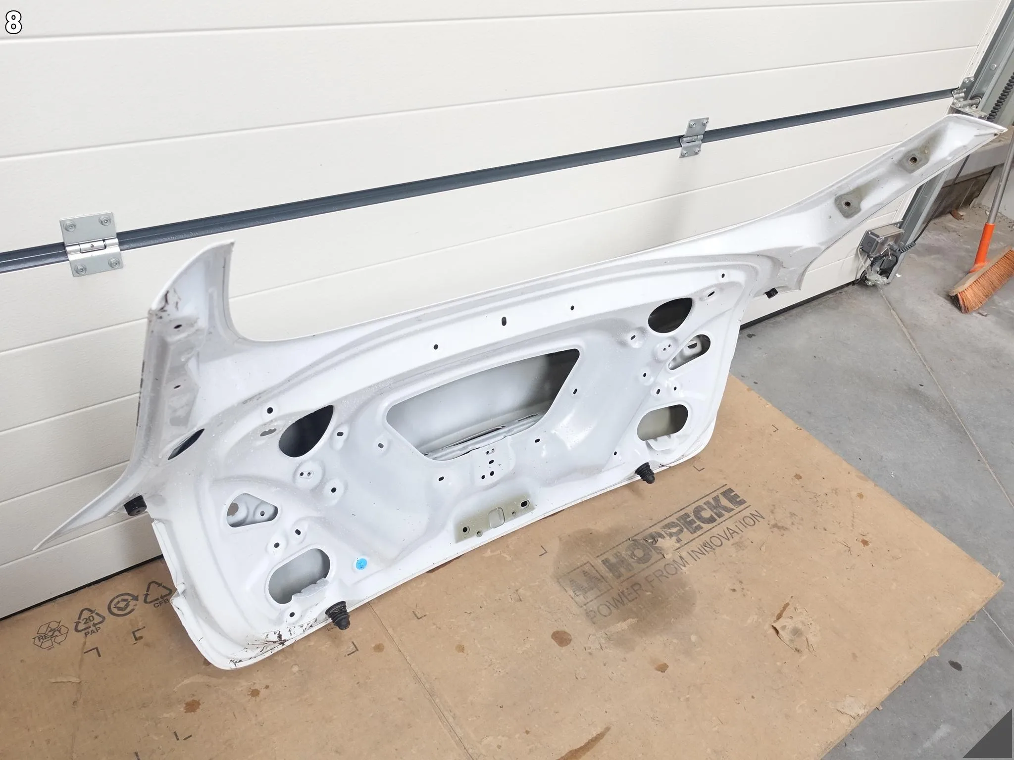 TESLA MODEL 3 17-23 LIFT KLAPA POKRYWA BAGAŻNIKA TRUNK LID TYŁ 36e5ee9d8f2a46731fa8d1b2e792ebaf