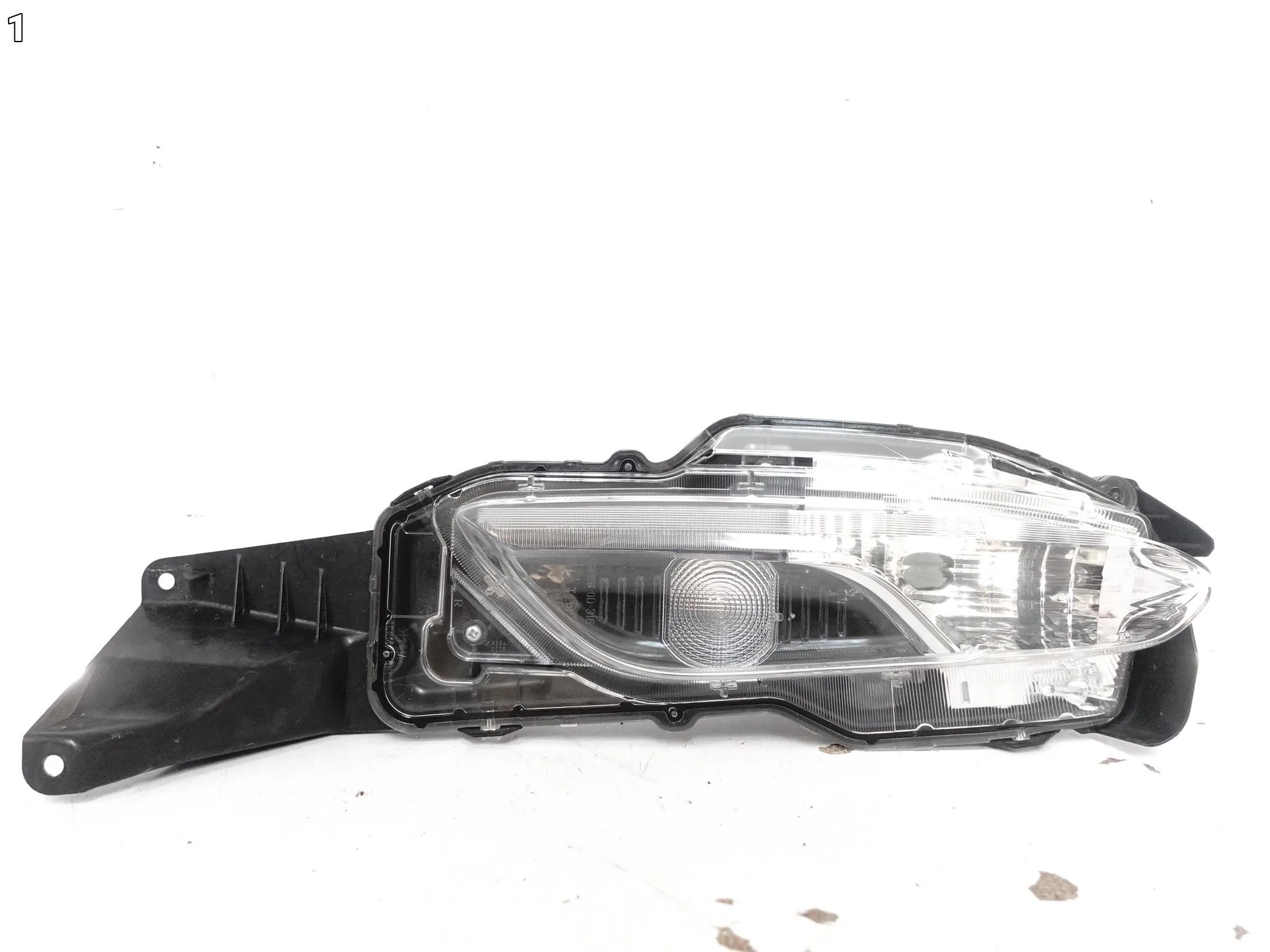 TOYOTA YARIS IV CROSS MXP 20- HALOGEN LAMPA LED DRL W ZDERZAK PRZÓD PRAWY 18b3fa6b7a96187f07bacfced4784b04