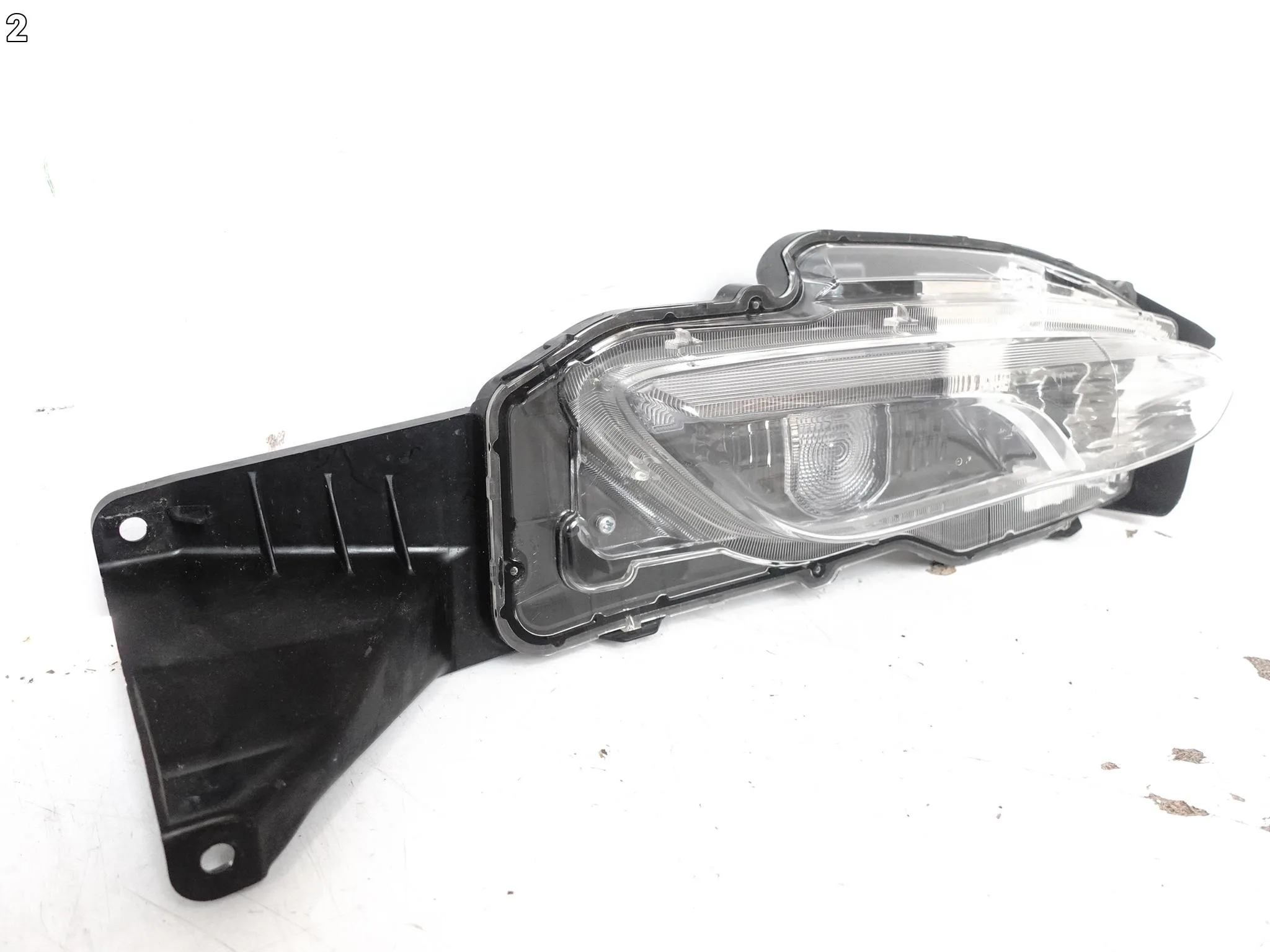 TOYOTA YARIS IV CROSS MXP 20- HALOGEN LAMPA LED DRL W ZDERZAK PRZÓD PRAWY 9805b2b43437b0291c5c80048cbb56e6