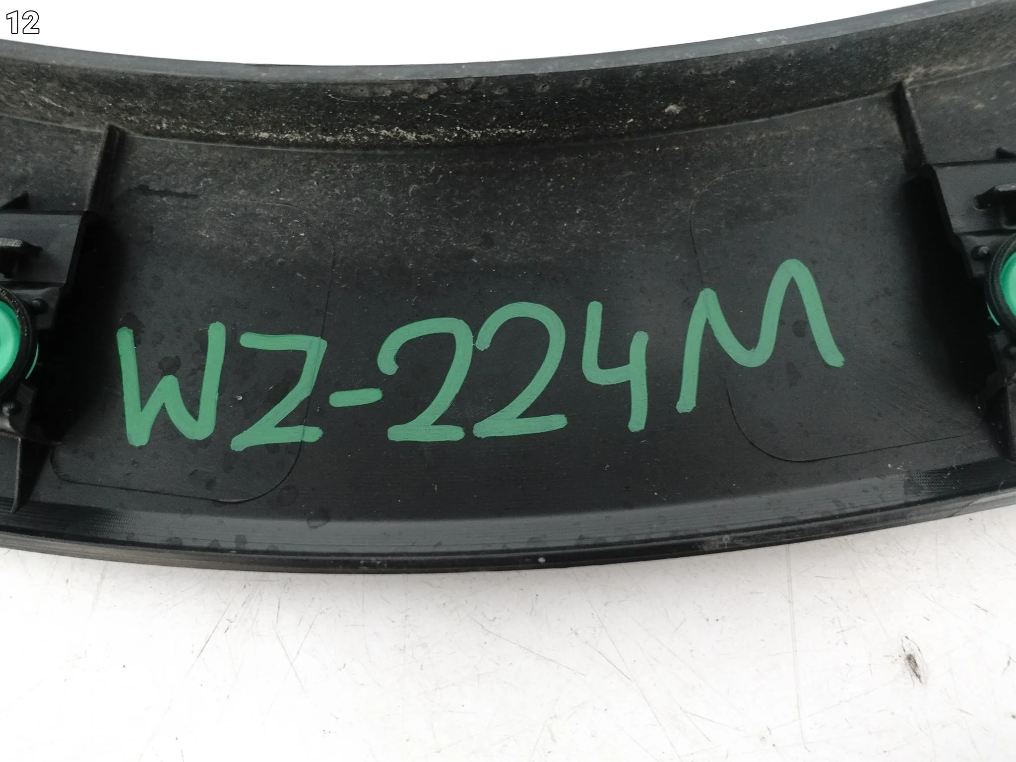 BYD SEAL U SONG PLUS SA3 DM-i 23- LISTWA NAKŁADKA NA BŁOTNIK PRZÓD PRAWA bb7a1c923e103b6d4c6822380f9ea07b