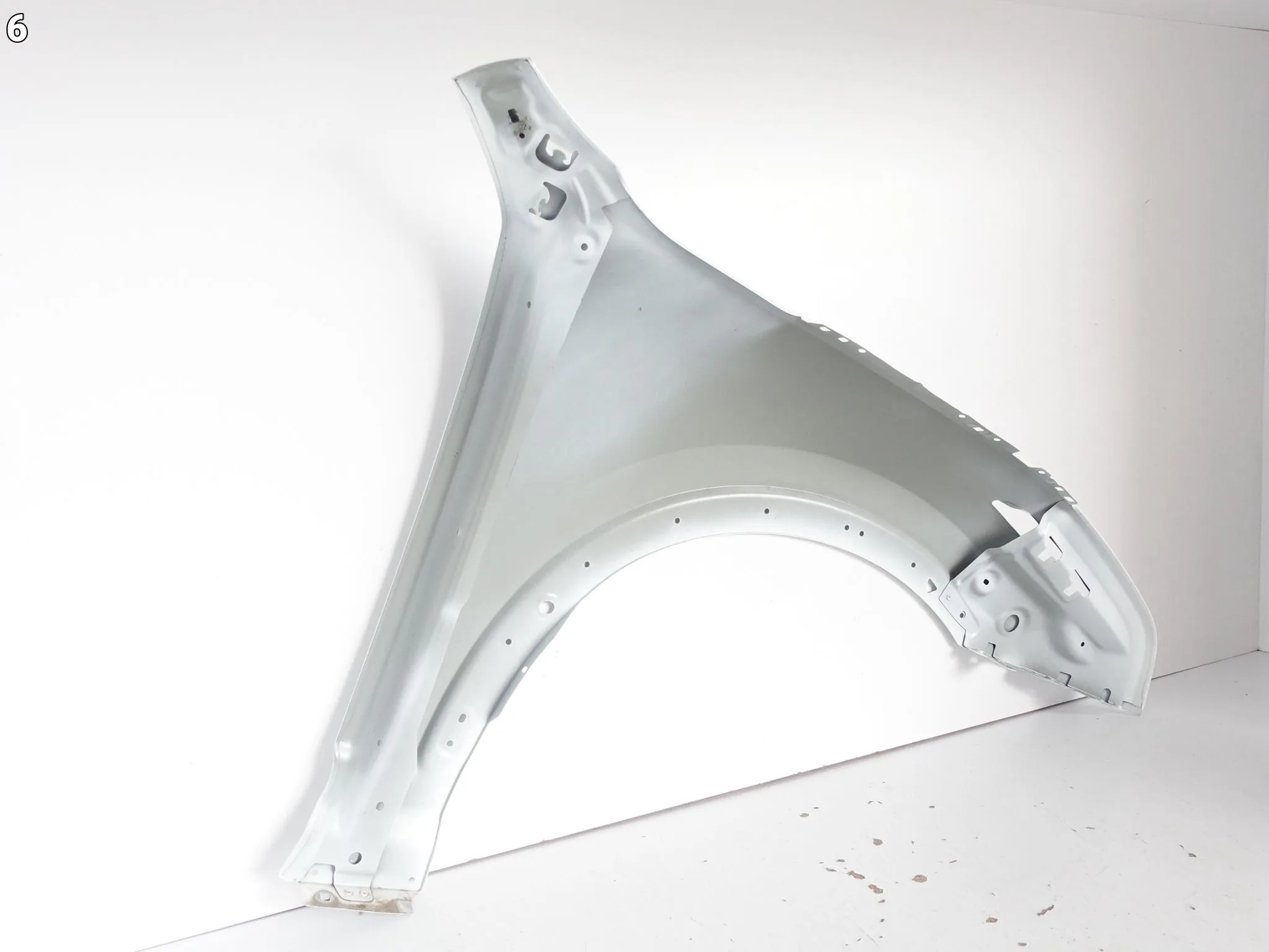 POLESTAR 3 III P519 24- BŁOTNIK FENDER LEWY PRZÓD e32ed395e7fa9f4c0316e9677a73f39c
