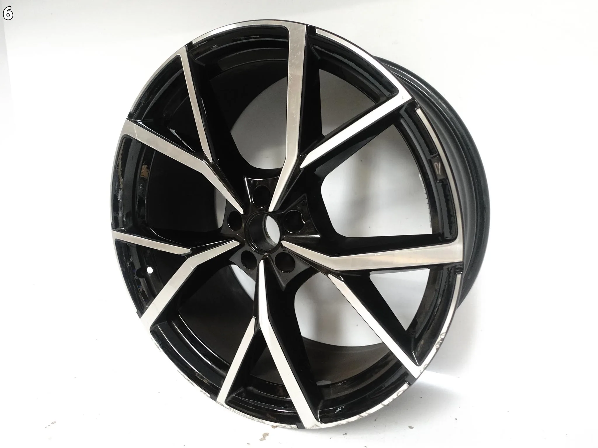 VW TOUAREG 3 III 760 CR7 R / R-LINE FELGA 9.5JX22 ET31 5×112 760601025AF 9f9337d59eac90dc49df9656ee2a7acd