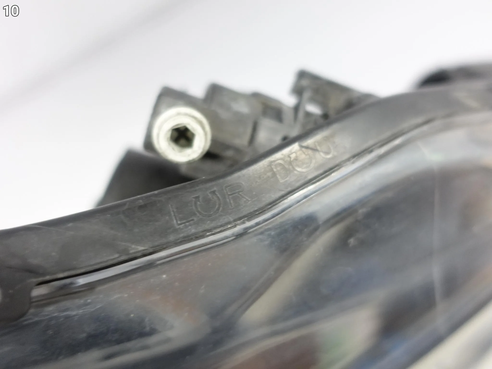 TOYOTA AYGO II 2 AB40 14-18 LAMPA PRAWA ZWYKŁA HALOGEN PRZÓD EUROPA efe73d90c5229e354622a920f651b478