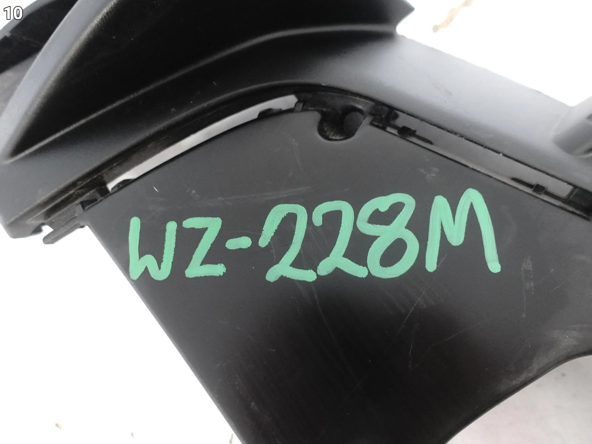 PORSCHE MACAN 95B LIFT 21- ATRAPA ZAŚLEPKA KRATKA WLOT W ZDERZAK PRZÓD LEWA e75ca422ea70f3133af1b58a6422f53e