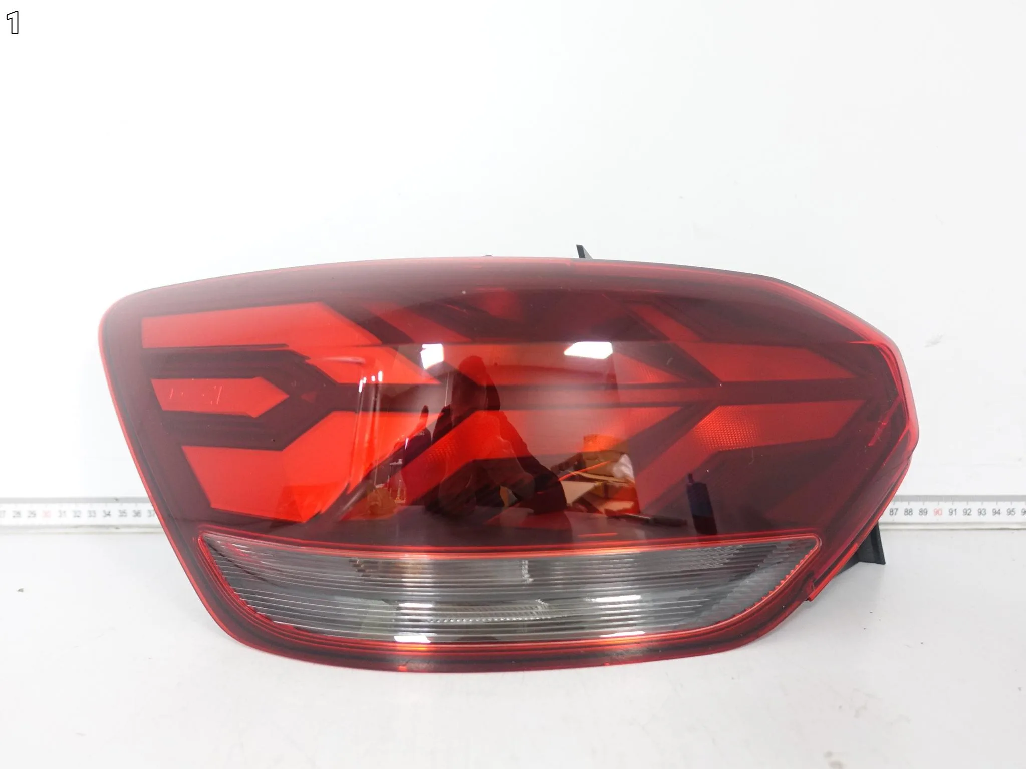 DACIA SANDERO III 3 BJI 20-25 LAMPA LED W BŁOTNIK LEWA TYŁ EUROPA f4de9470388f0bbce4acaf53d12b3f0d