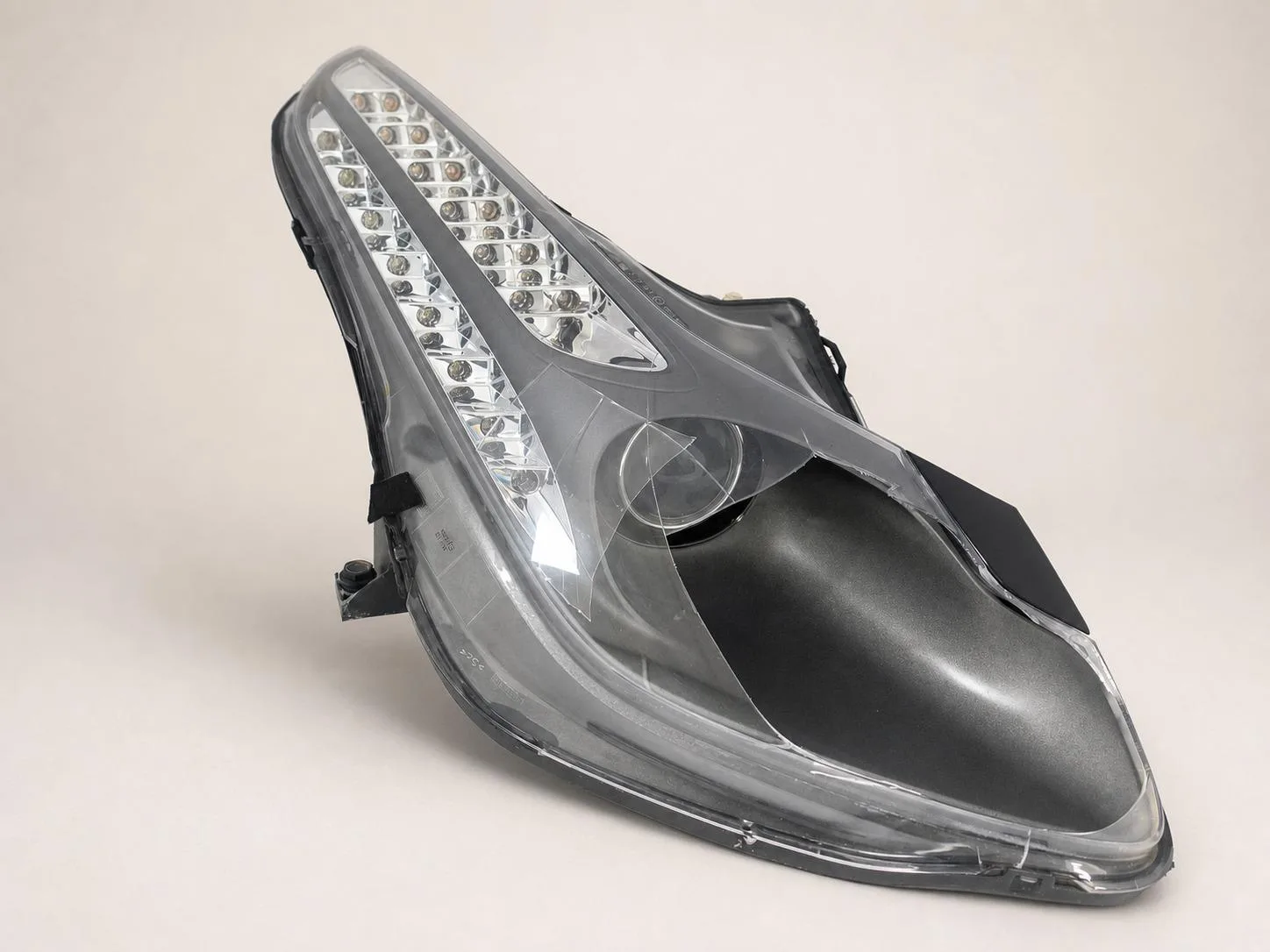 FERRARI FF F151 11-16 LAMPA XENON + LED PRAWA PRZÓD EUROPA USZKODZONA 022190cc8c6729386ea32d16b2a50b2f
