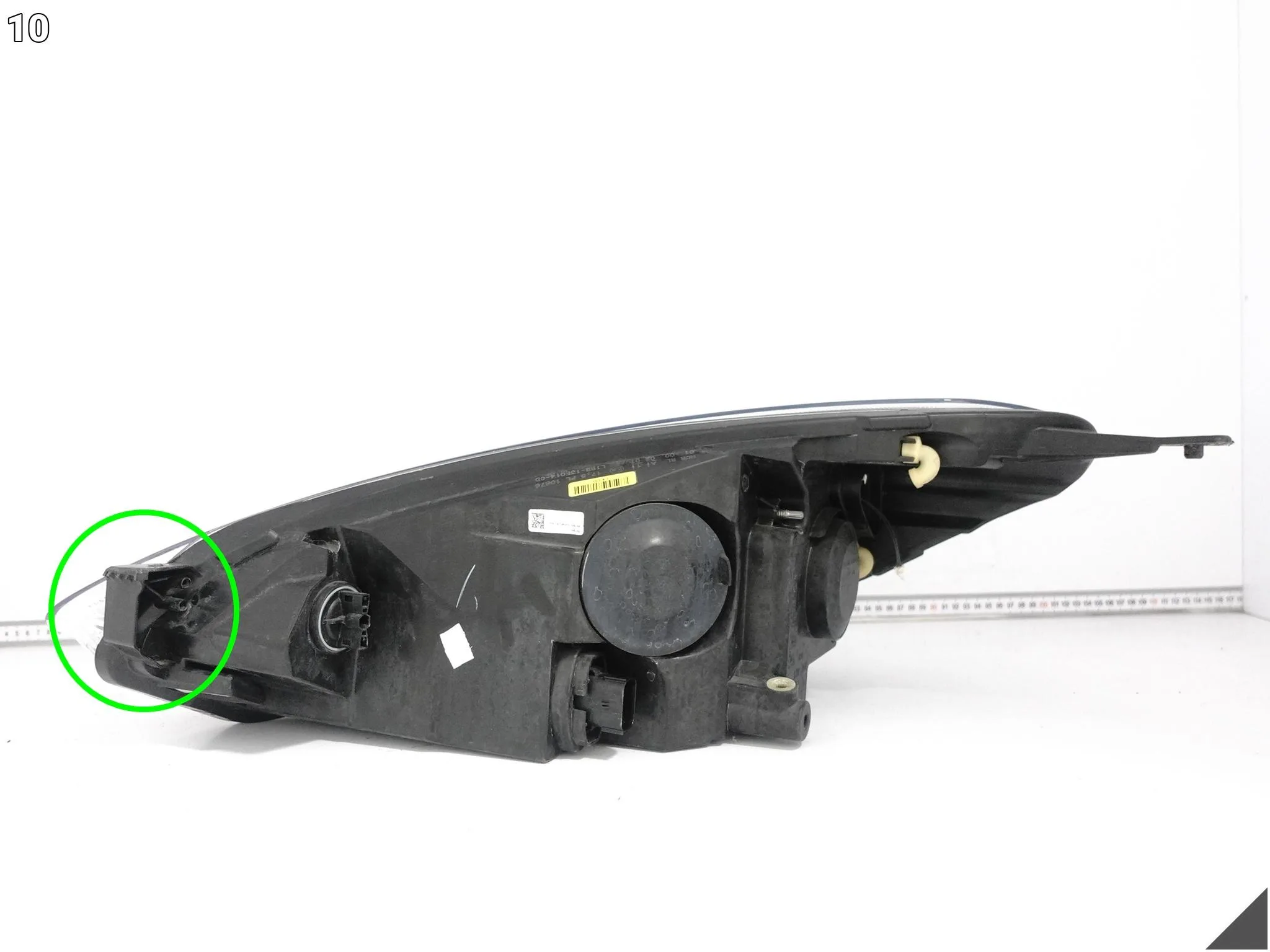 FORD FIESTA MK8 VIII VII 17-22 LAMPA ZWYKŁA HALOGEN + LED PRAWA PRZÓD EUROPA 2791e2f5164574b02a65518a23c00aaf