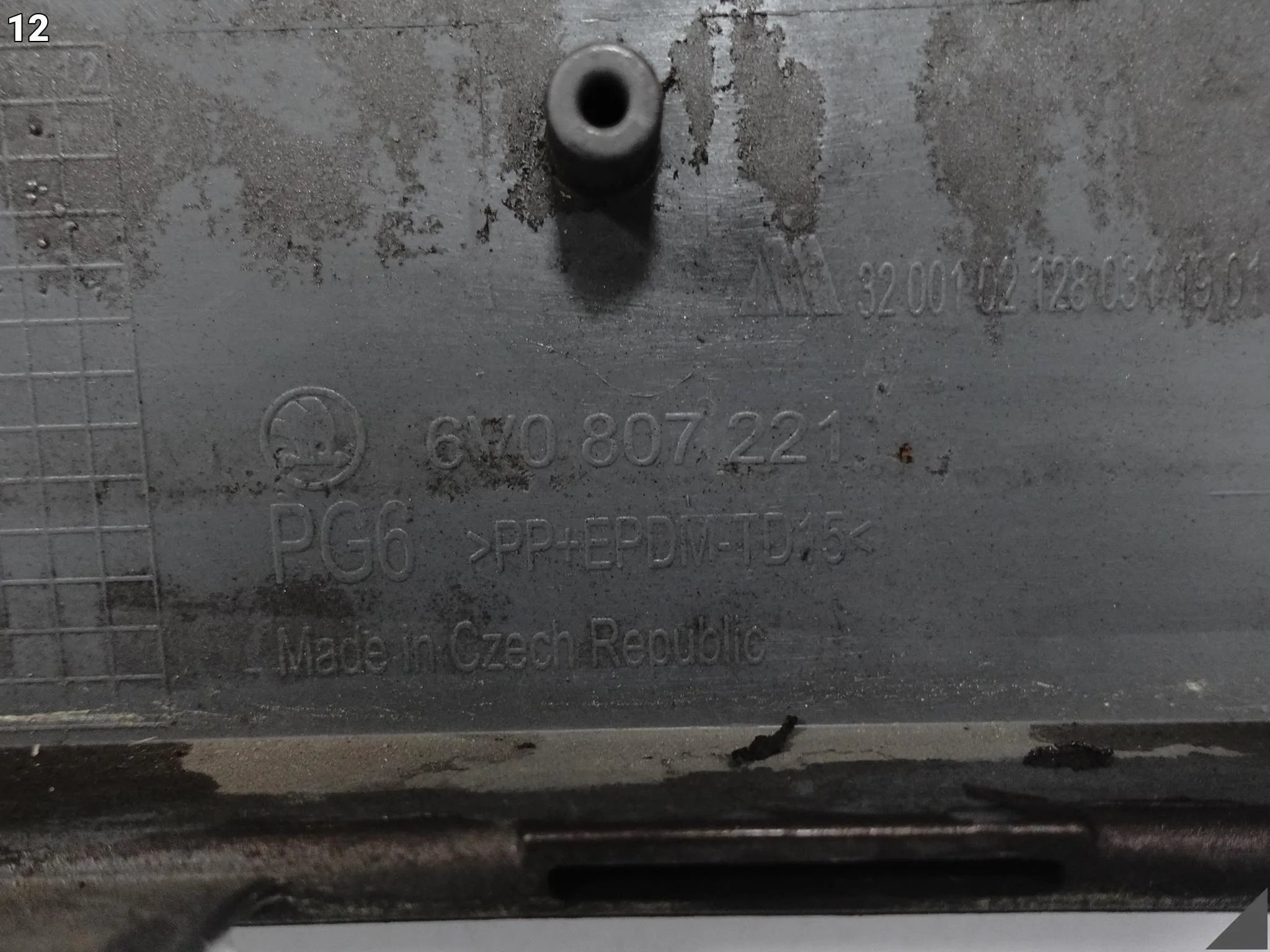 SKODA FABIA III 3 6V0 14-18 ZDERZAK BUMPER PRZÓD (4xPDC/SPRYSKI) 6V0807221 6a24eeea5d4edafa80630521647748a0