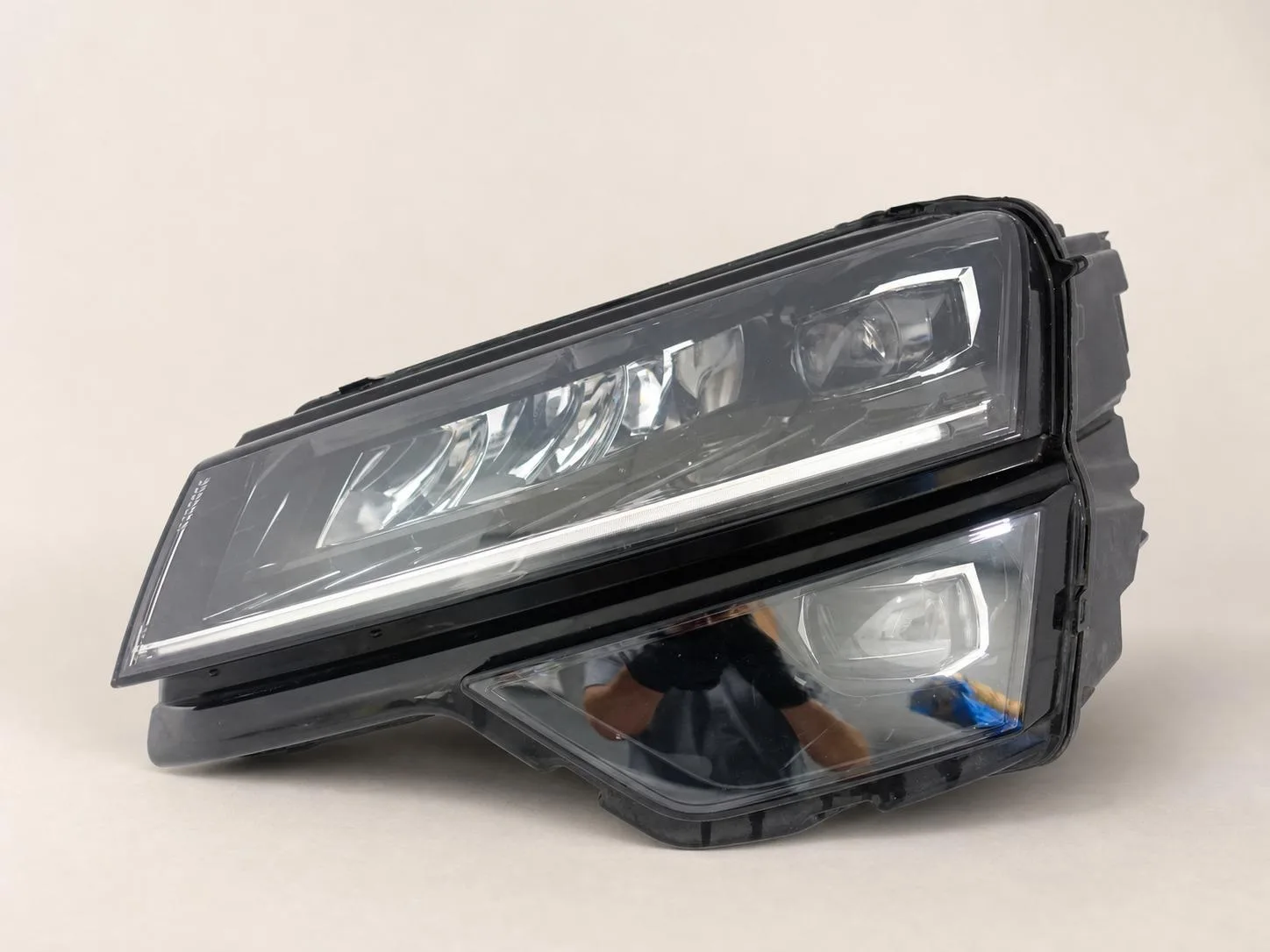 SKODA KAROQ 57B 17-21 LAMPA HEADLIGHT FULL LED LEWA PRZÓD EUROPA 61b5229d3e609758708d33b4aa27439e