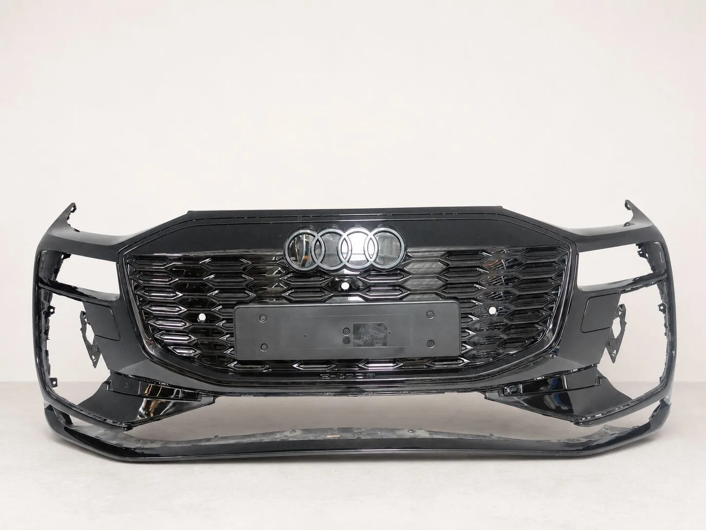 AUDI Q6 SQ6 E-TRON 85H S-LINE 23- ZDERZAK SPOILER GRILL ATRAPA (SPRYSKI/PDC 55bdd9fccdc3118e7bd491063e0ad36a