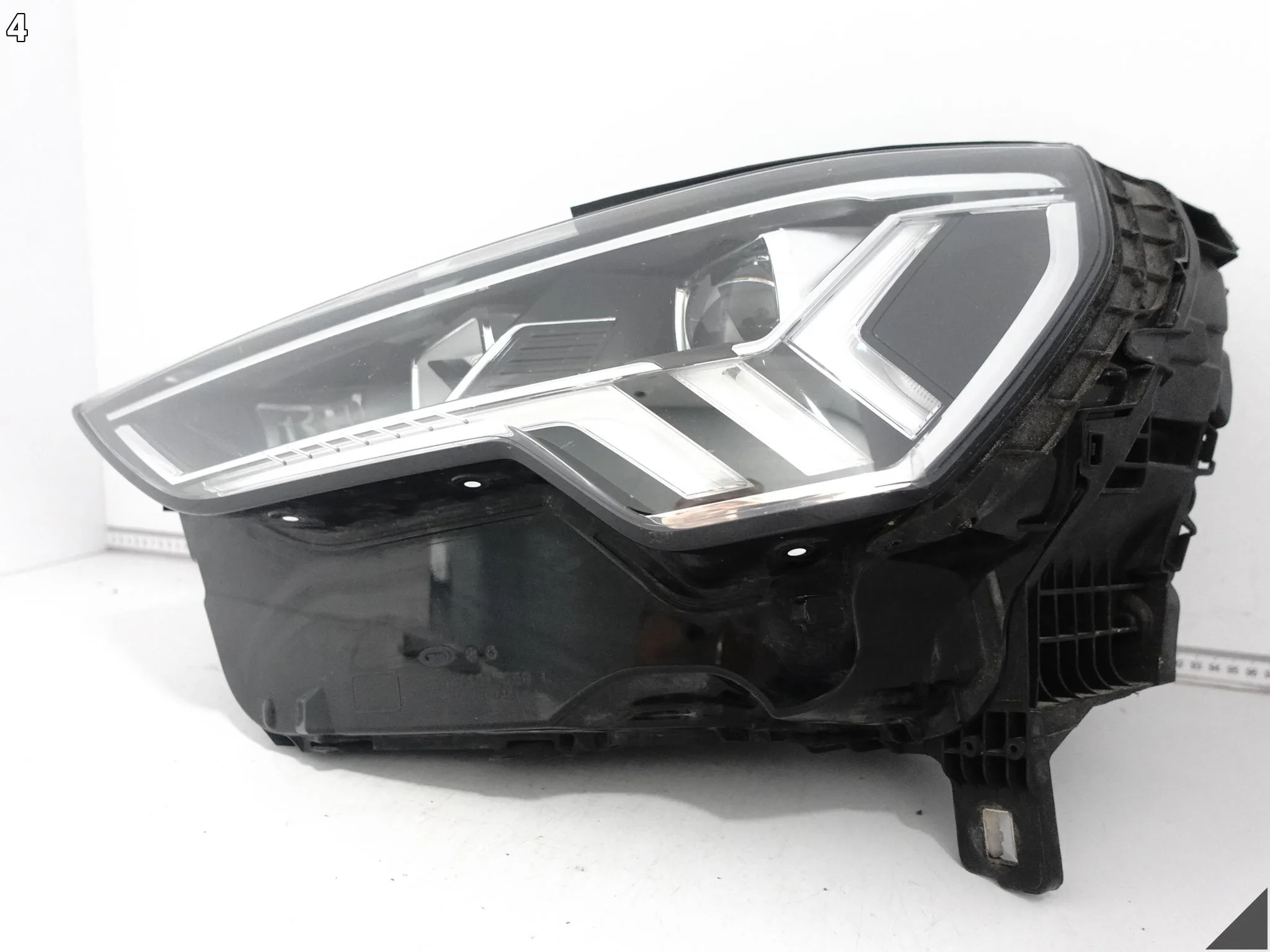 AUDI Q3 II (2 GENERACJA) F3 83A 18-25 LAMPA FULL LED LEWA PRZÓD EU *033* 223c68e2af3658f528a955ecbea59328