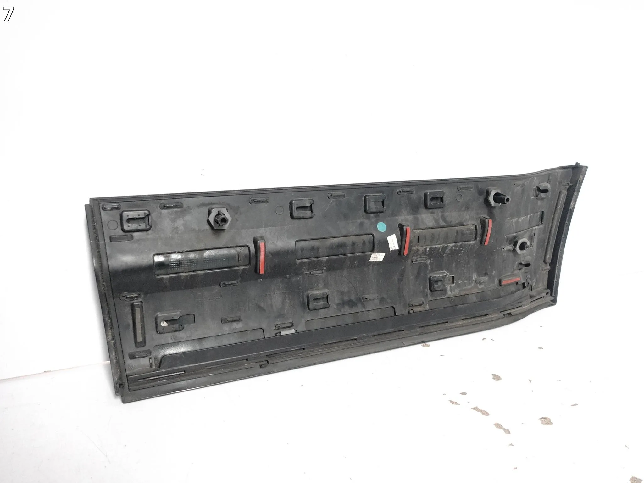 LAND ROVER DEFENDER II 2 L663 X-DYNAMIC 20- DOLNA LISTWA DRZWI TYŁ PRAWA 5c203e10581acabe7ce256d426a6cc0d