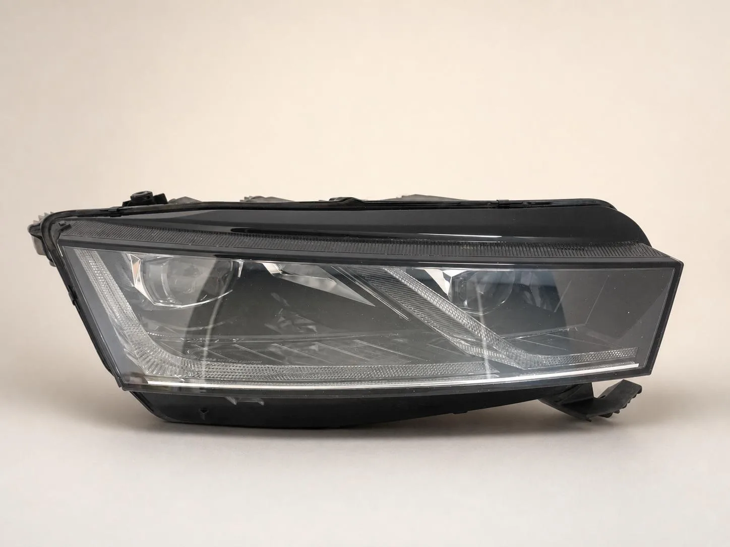 SKODA OCTAVIA IV 4 5E4 20-24 LAMPA FULL LED CRYSTAL LIGHTING PRAWA PRZÓD EU d9e3544fa1fa954cccd1aec68097b663