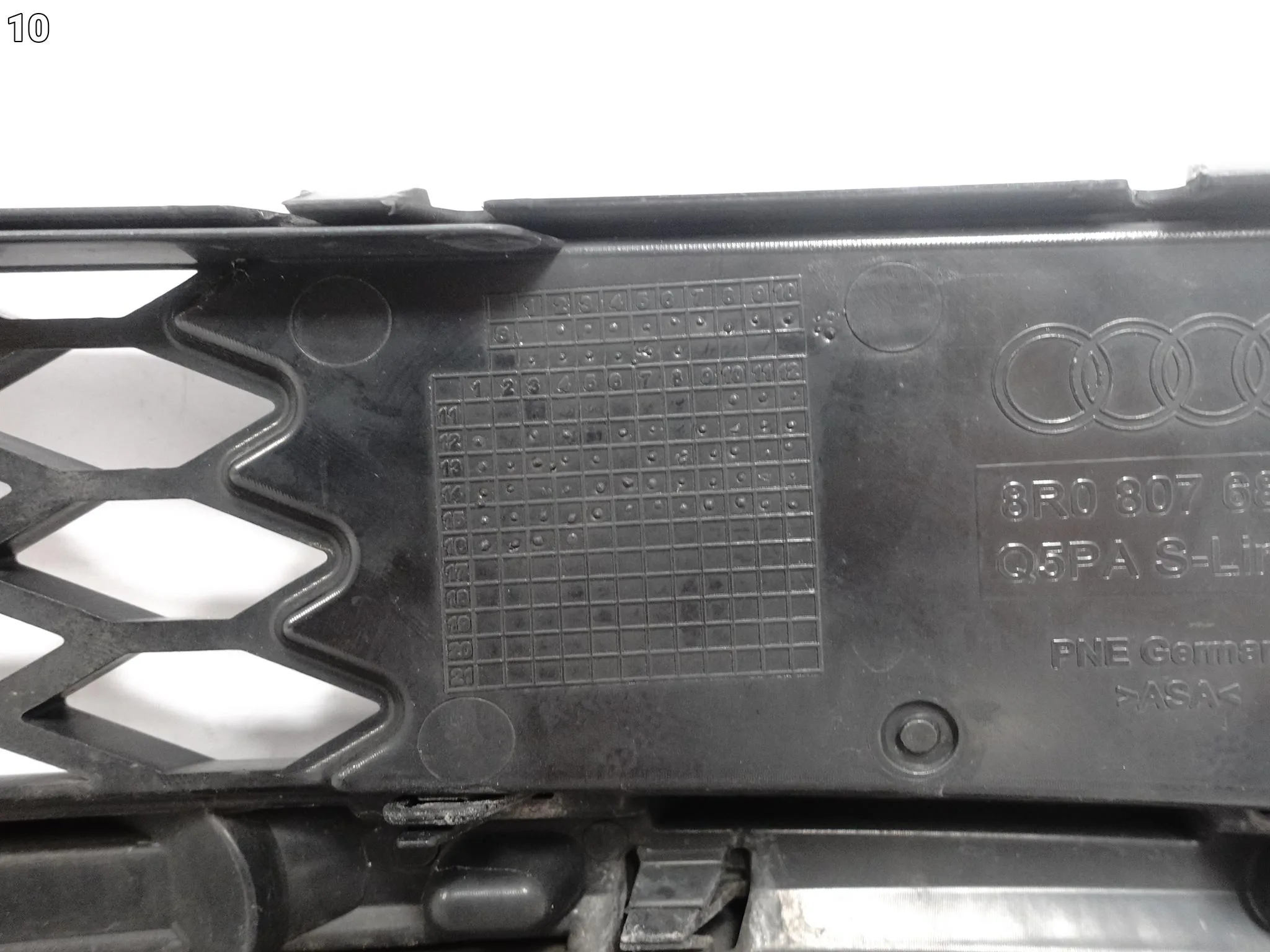 AUDI Q5 S-LINE 8R0 LIFT 12-16 KRATKA ATRAPA LISTWA W ZDERZAK PRZÓD LEWA ORG f4f399388b89156fec09ed2e8e46156a