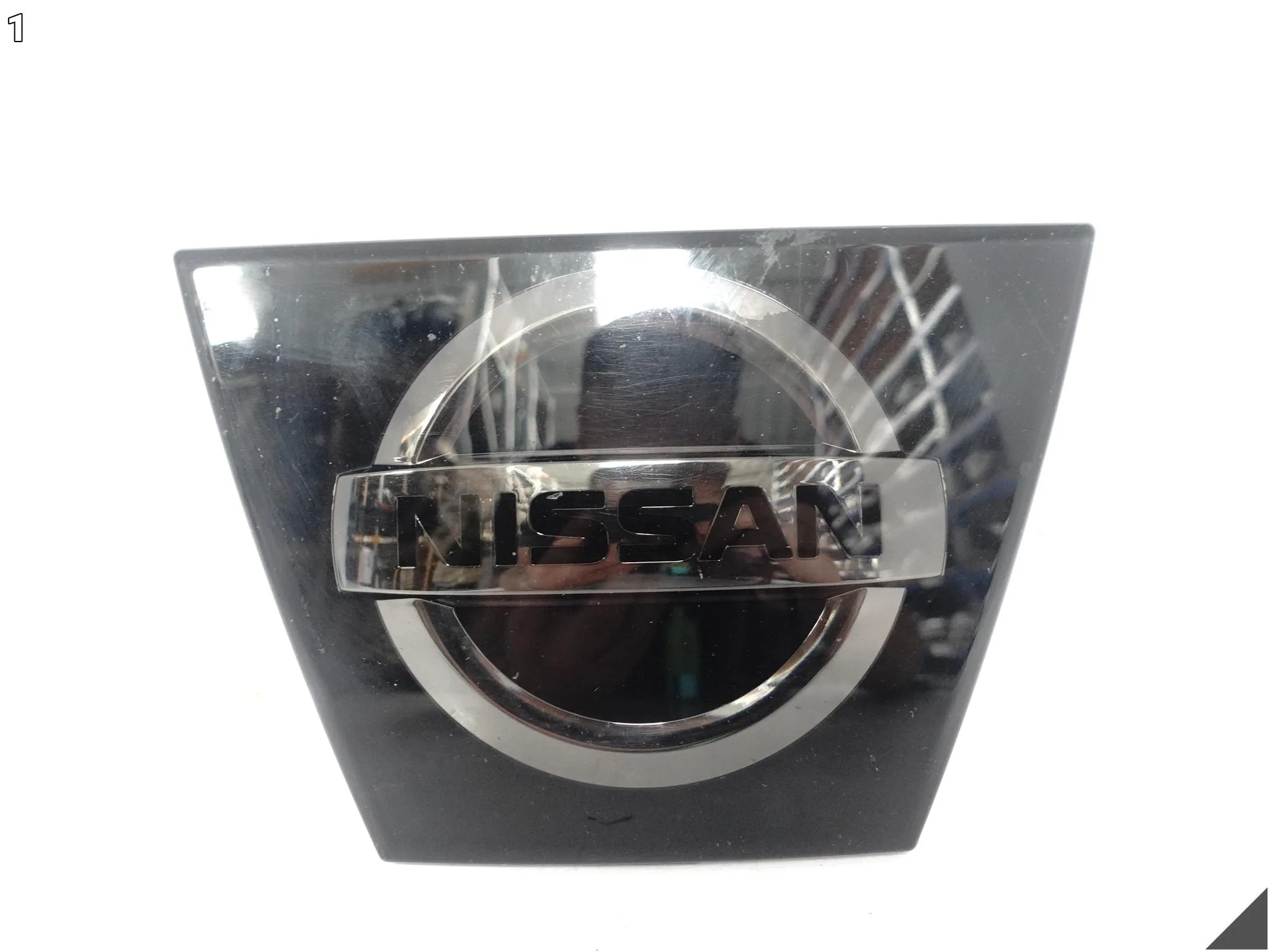 NISSAN MICRA V 5 K14 16-22 ZNACZEK LOGO EMBLEMAT ATRAPA W ZDERZAK PRZÓD 4cac42685a6d3ab9183cbed924cc5b4d