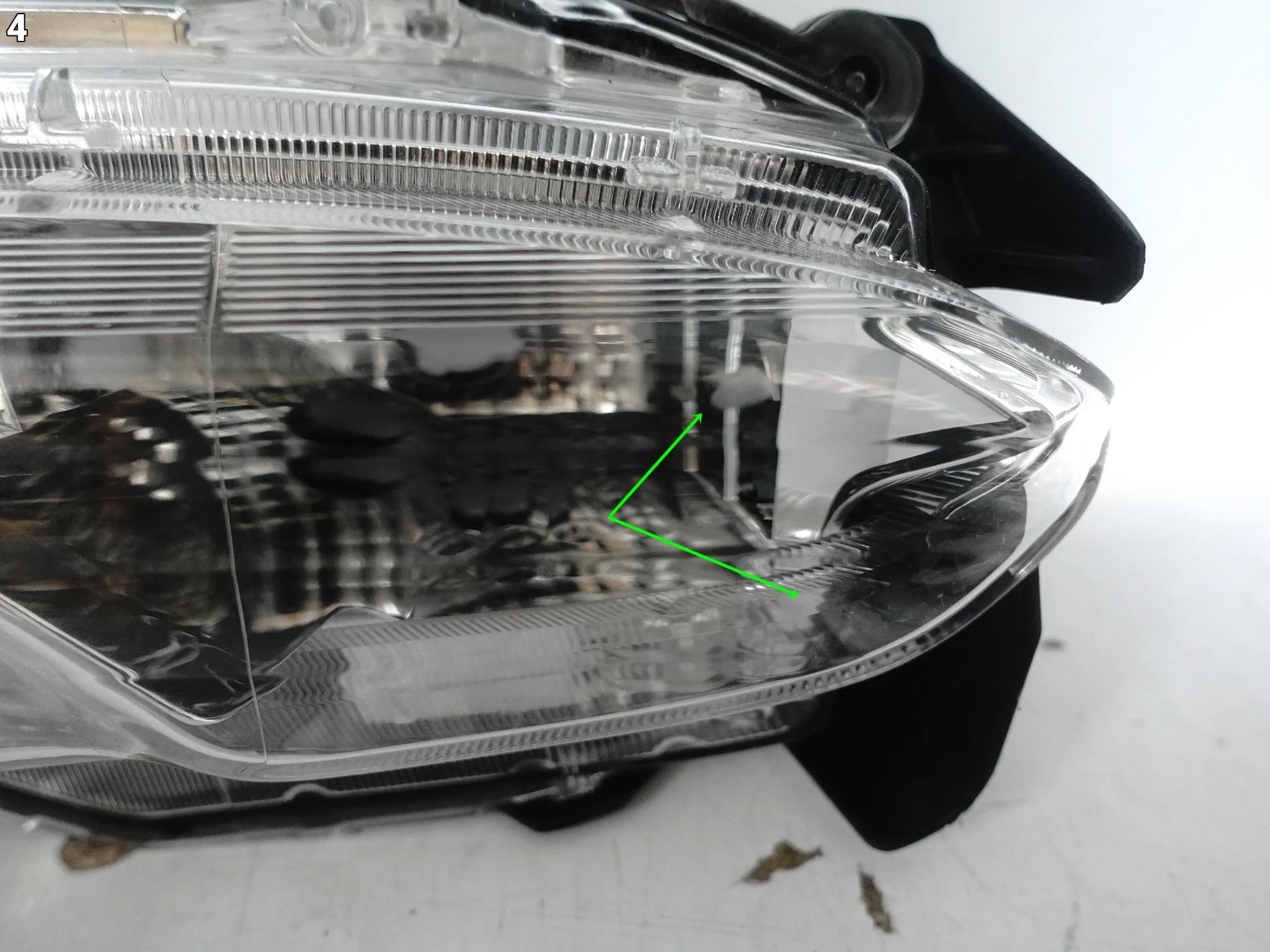 TOYOTA YARIS IV CROSS MXP 20- HALOGEN LAMPA LED DRL W ZDERZAK PRZÓD PRAWY 7bb8683847c9ecd7e227e595a6568ace